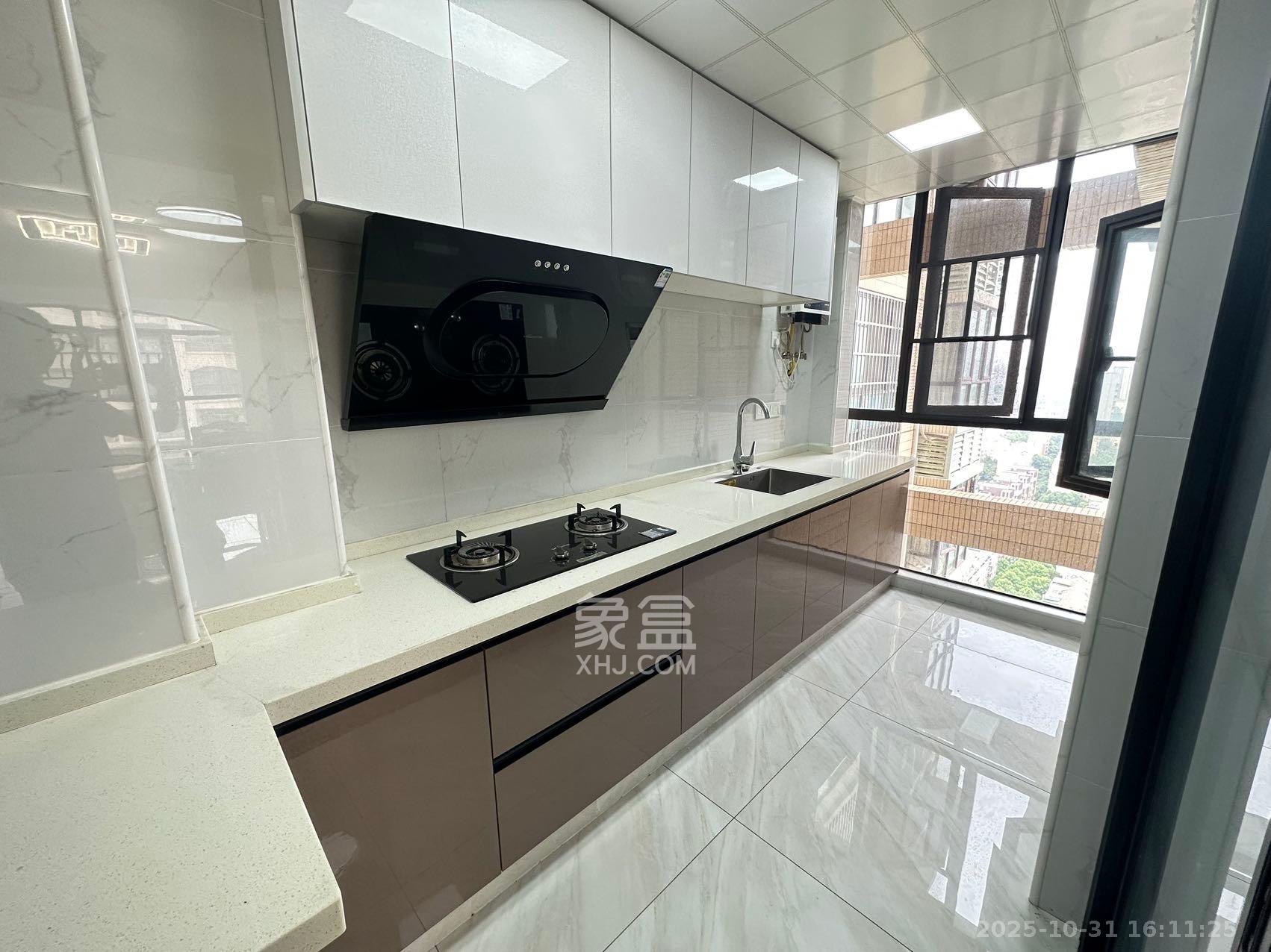 七里香榭  3室2厅2卫    2100.0元/月室内图