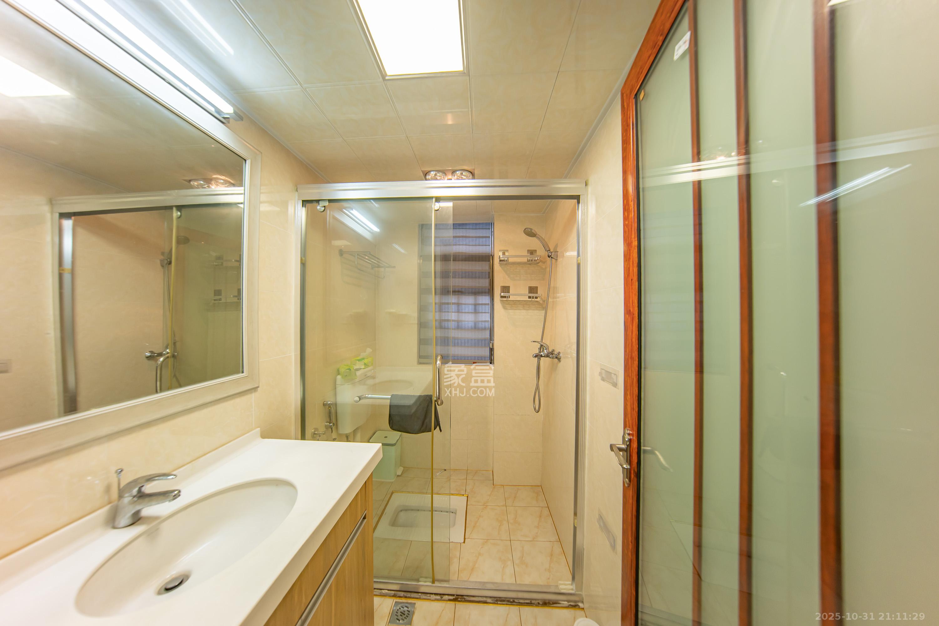 江山帝景哈佛  2室2厅1卫    98.0万卫生间