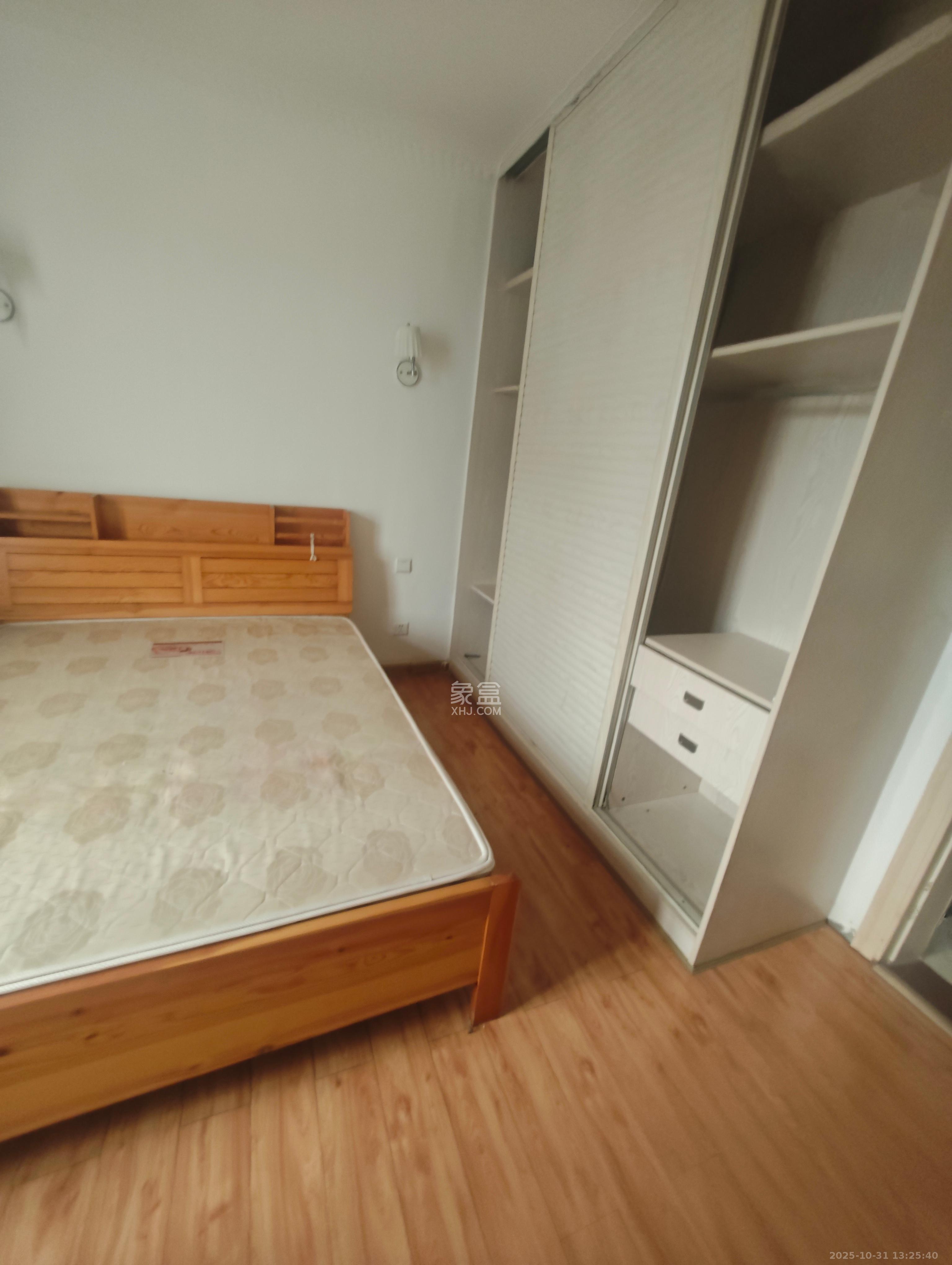 爱都(IDO)  2室1厅1卫    1600.0元/月 爱都(IDO)  2室1厅1卫    1600.0元/月室内图