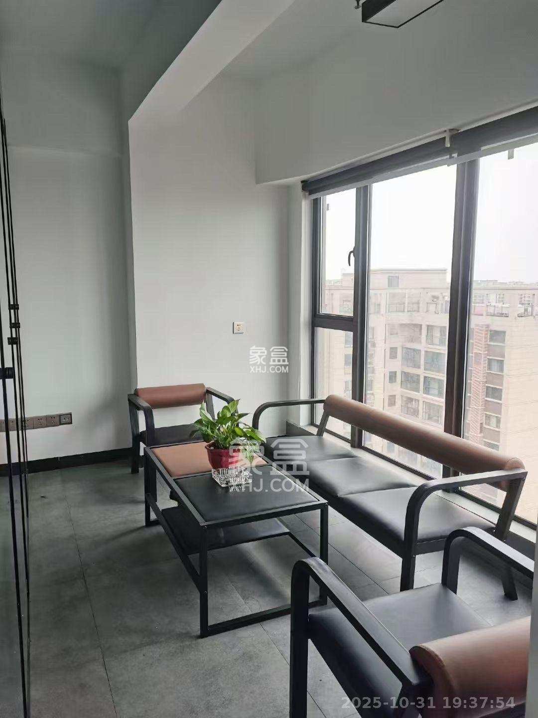 高升时代广场(冠铭商务中心) 1室1厅1卫 3800.0元/月 高升时代广场(冠铭商务中心) 1室1厅1卫 3800.0元/月室内图