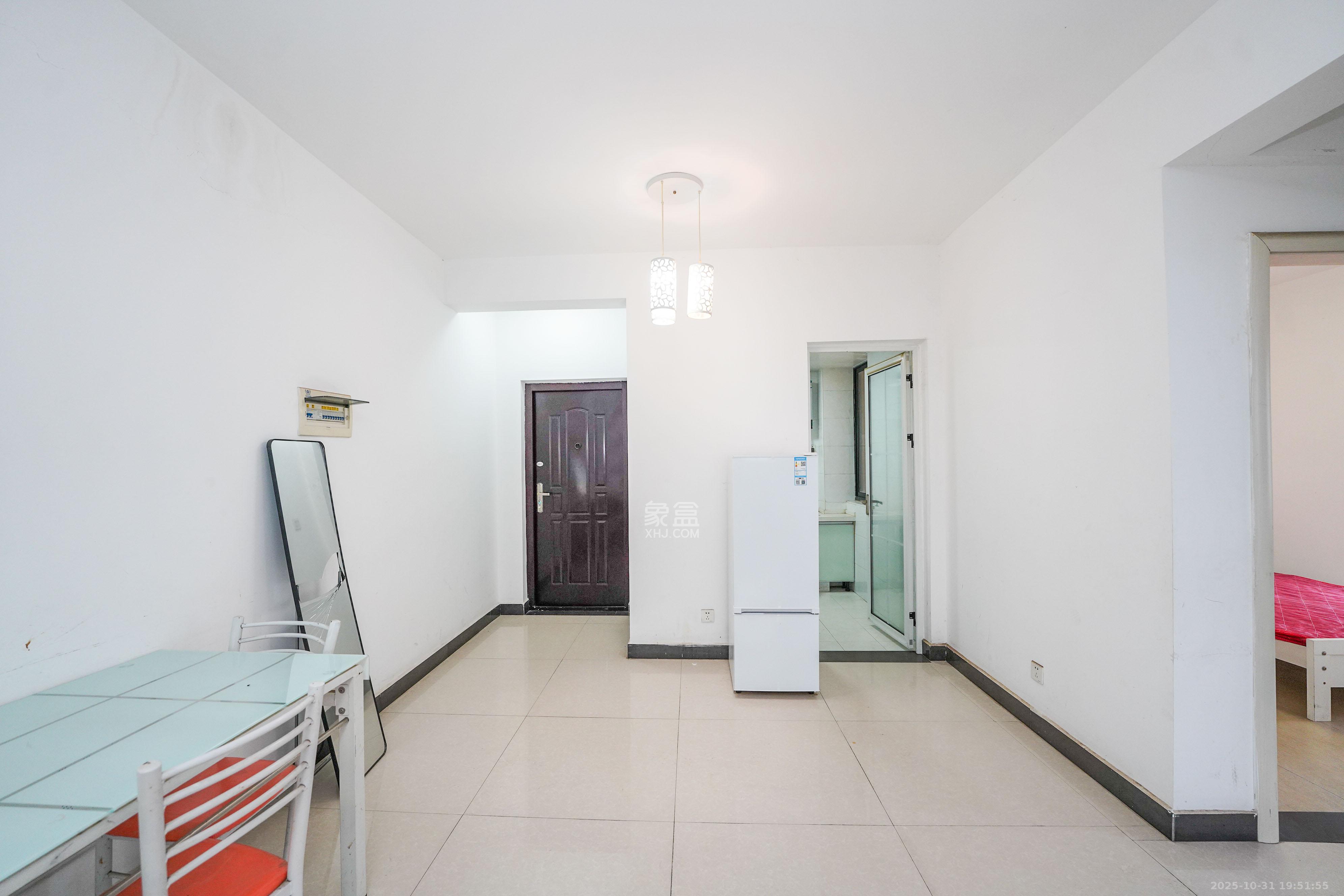 中悦领秀城  2室2厅1卫    44.6万客厅