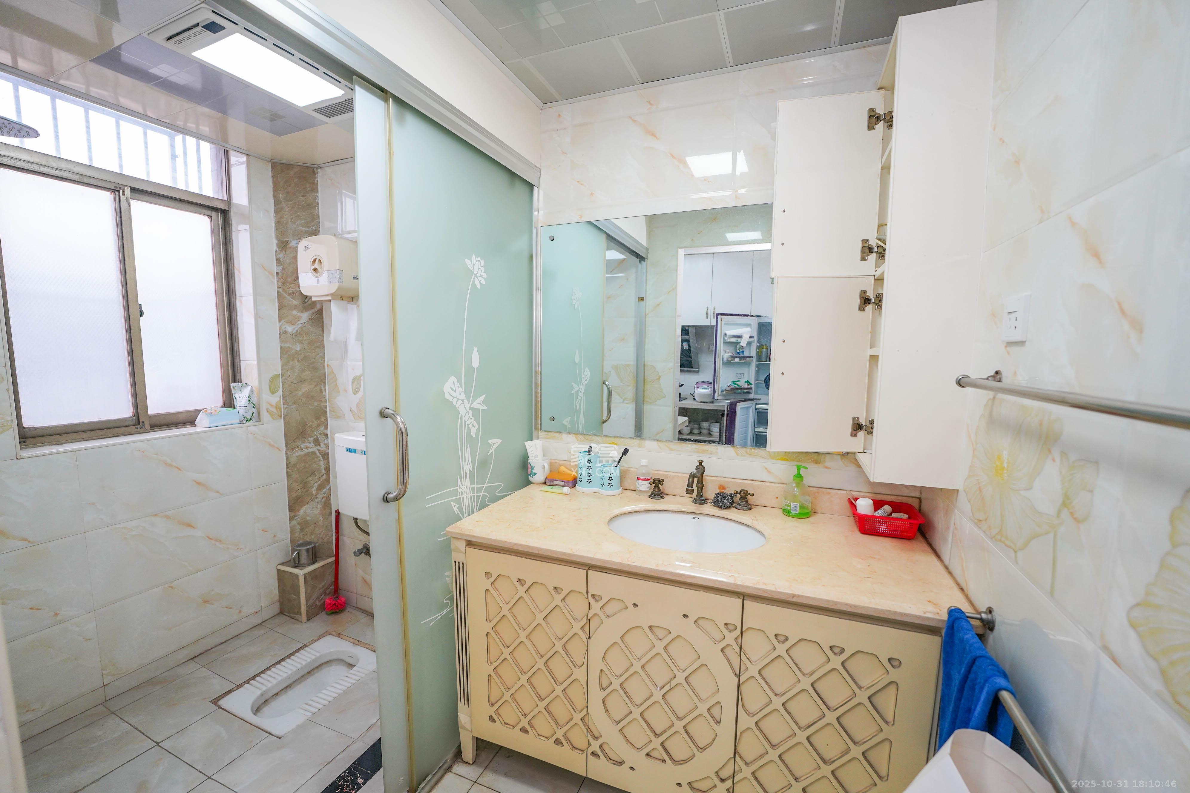 三城花苑(一,二,三期)  2室2厅1卫    28.0万 三城花苑(一,二,三期)  2室2厅1卫    28.0万其他