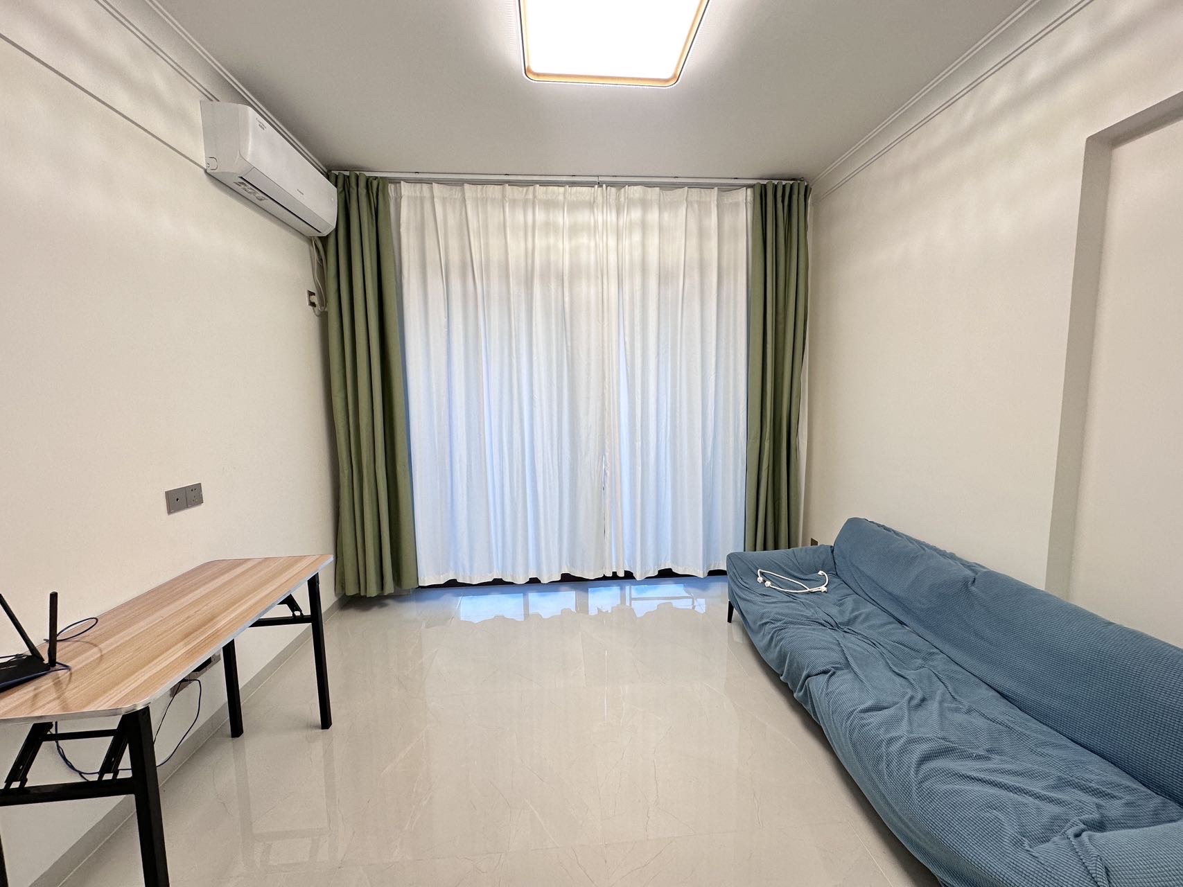 金龙城市广场二期  2室1厅1卫    2900.0元/月室内图