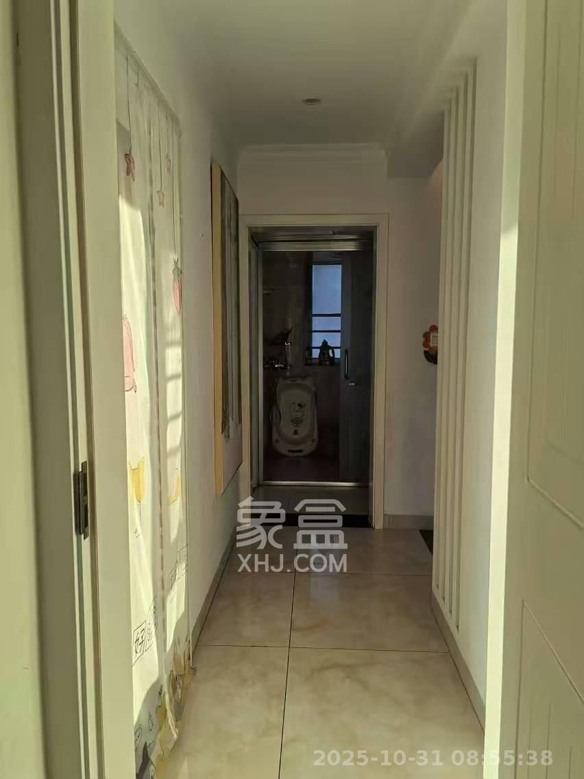 绿地之窗 3室2厅2卫 2800.0元/月 绿地之窗 3室2厅2卫 2800.0元/月室内图