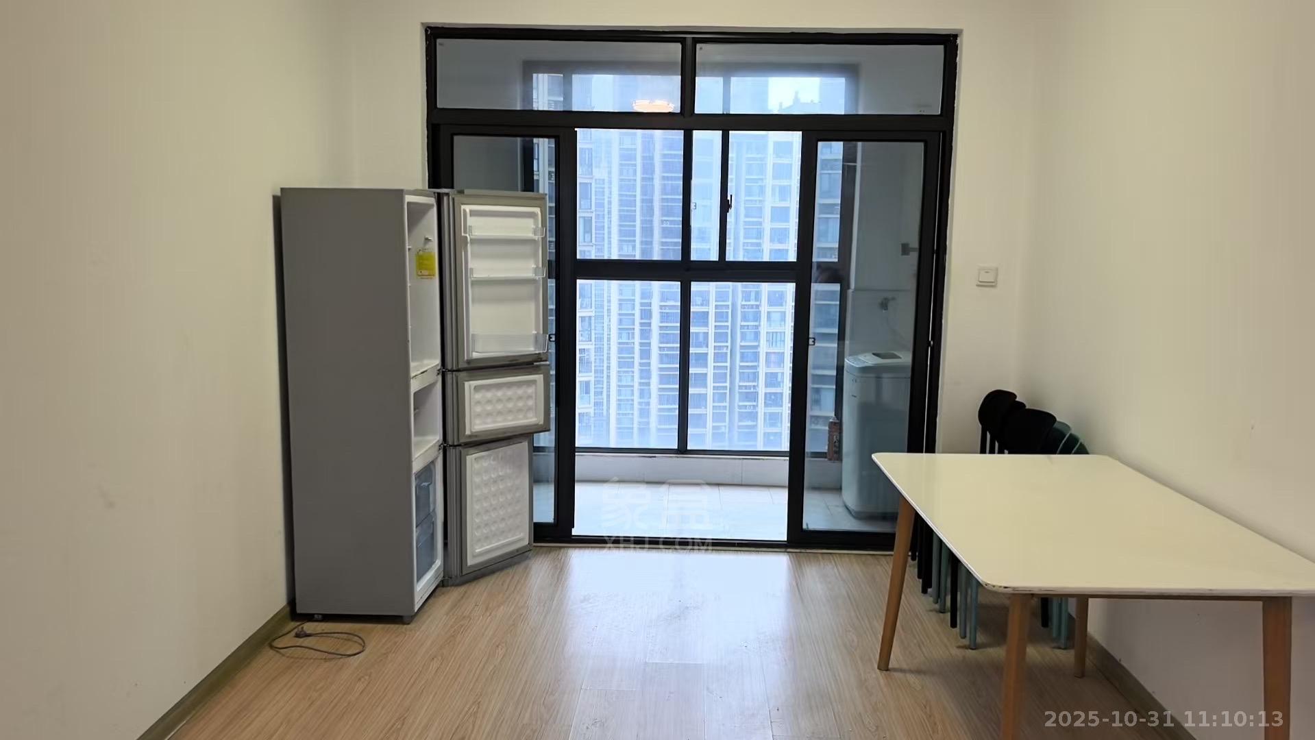 经世龙城  3室2厅2卫    1700.0元/月室内图