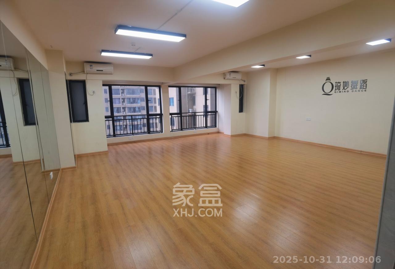 东城港   90.0㎡      2800.0元/月室内图