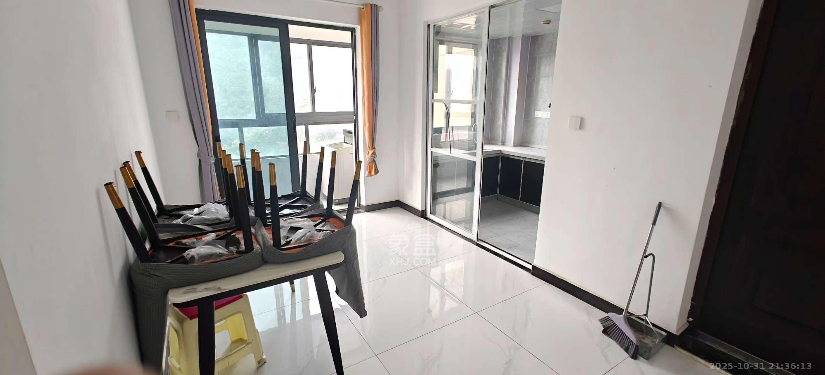 长房云时代  3室2厅1卫    2500.0元/月 长房云时代  3室2厅1卫    2500.0元/月