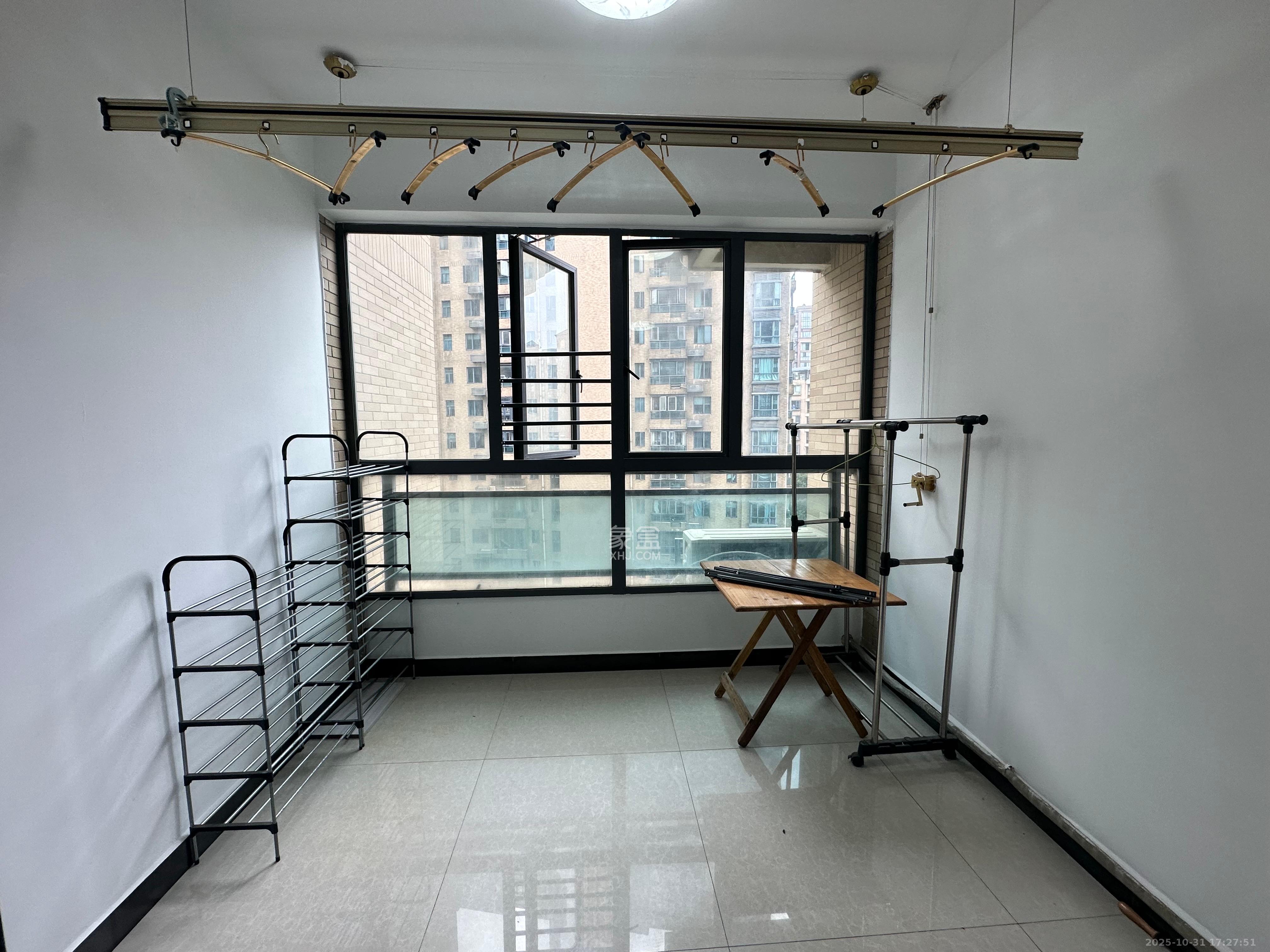 湘府9号  2室1厅1卫    1900.0元/月室内图