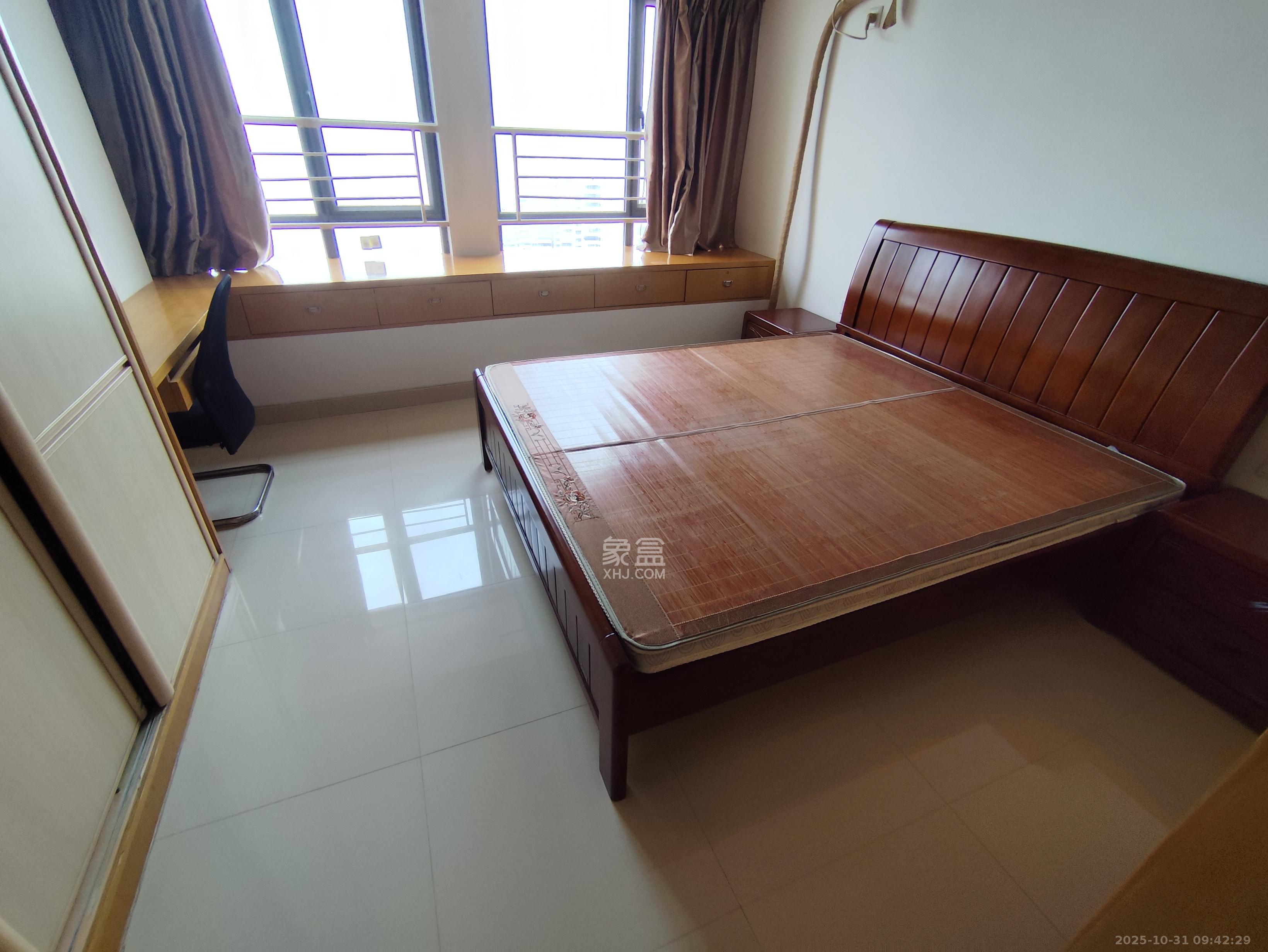 摩天一号  1室1厅1卫    1800.0元/月 摩天一号  1室1厅1卫    1800.0元/月室内图