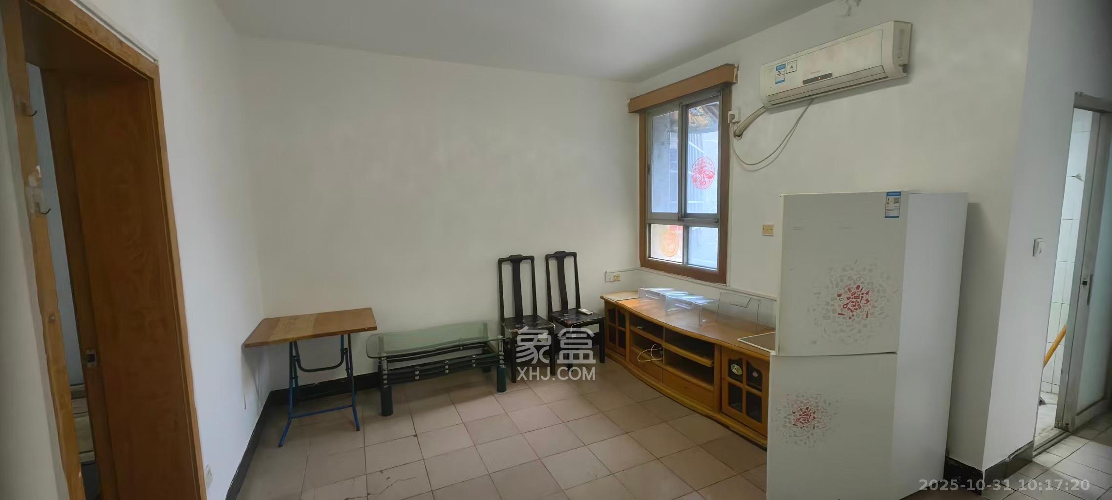 老鸦冲小区  2室1厅1卫    1700.0元/月室内图