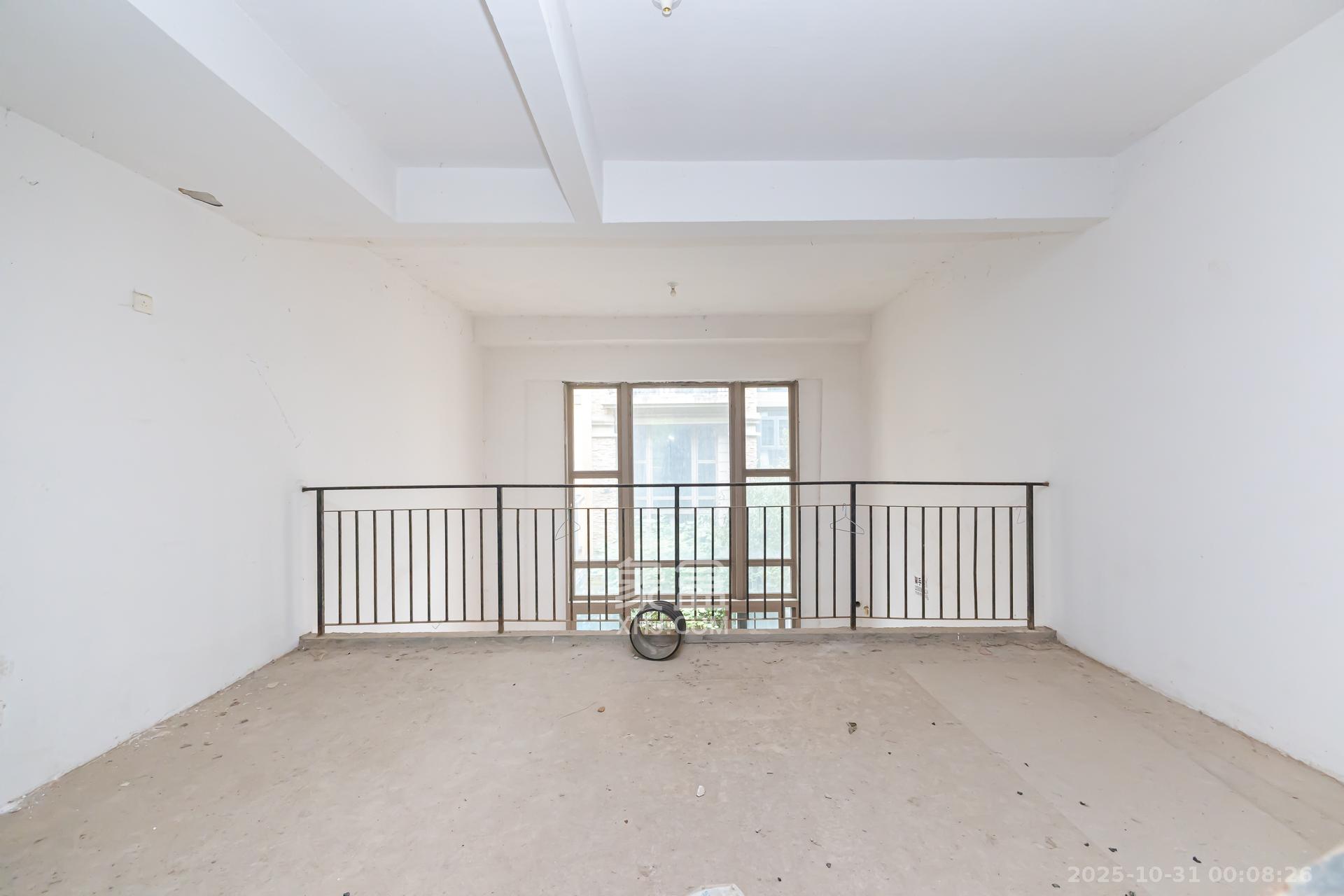 盈峰翠邸  4室3厅1卫    168.0万其他