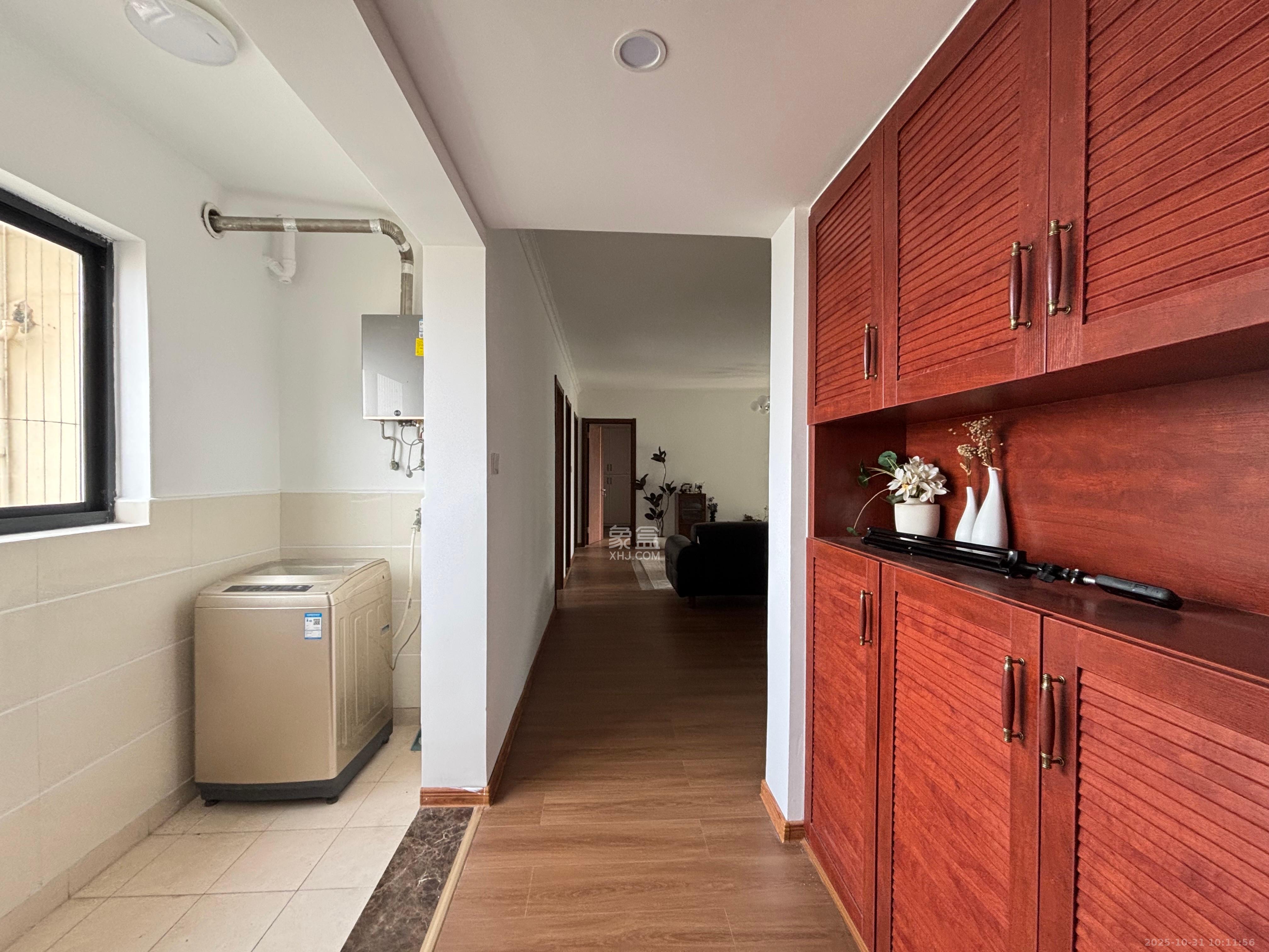 万科城市花园  3室2厅2卫    3000.0元/月室内图