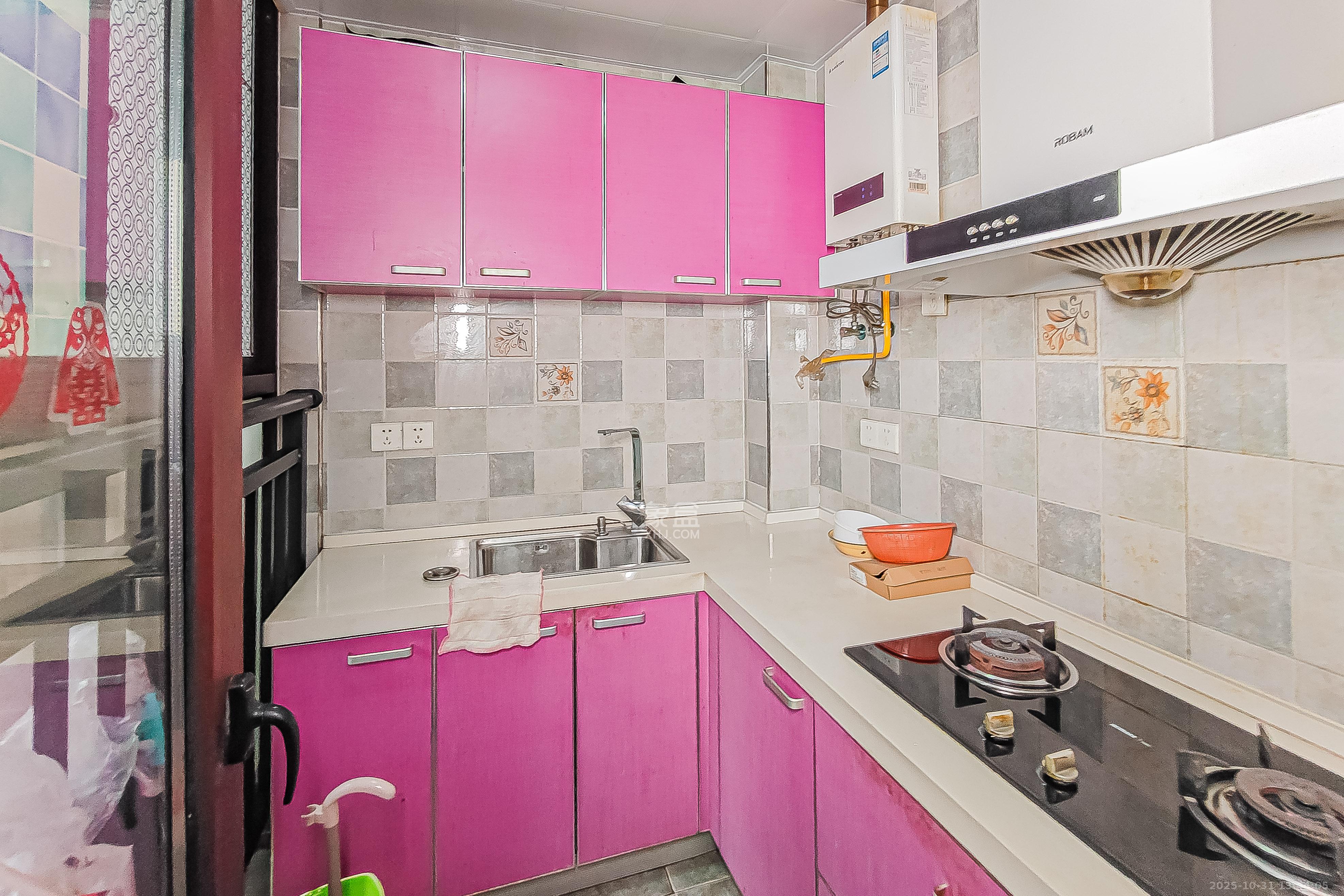 三力公寓（三力国际）  2室1厅1卫    49.8万厨房