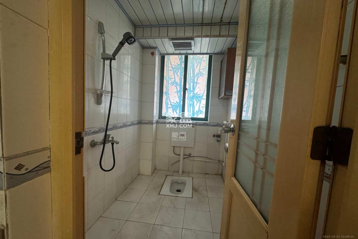 三湘小区 1室0厅0卫 1600.0元/月 三湘小区 1室0厅0卫 1600.0元/月室内图