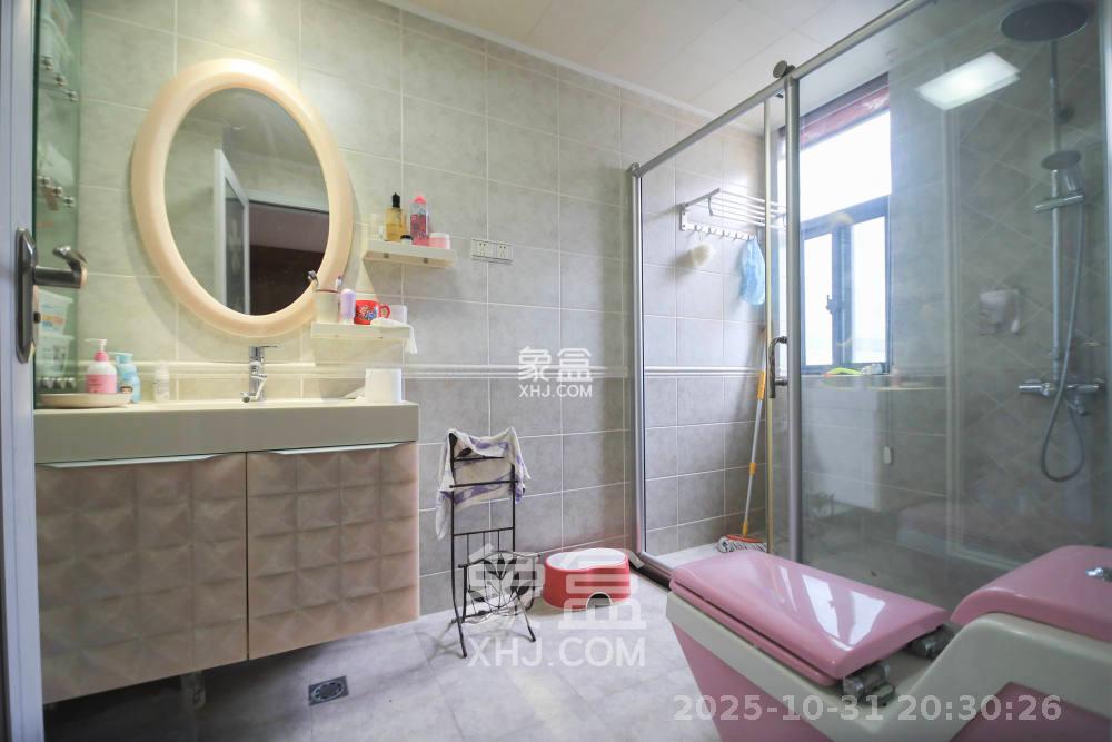 天赐良园  5室2厅2卫    10000.0元/月 天赐良园  5室2厅2卫    10000.0元/月室内图