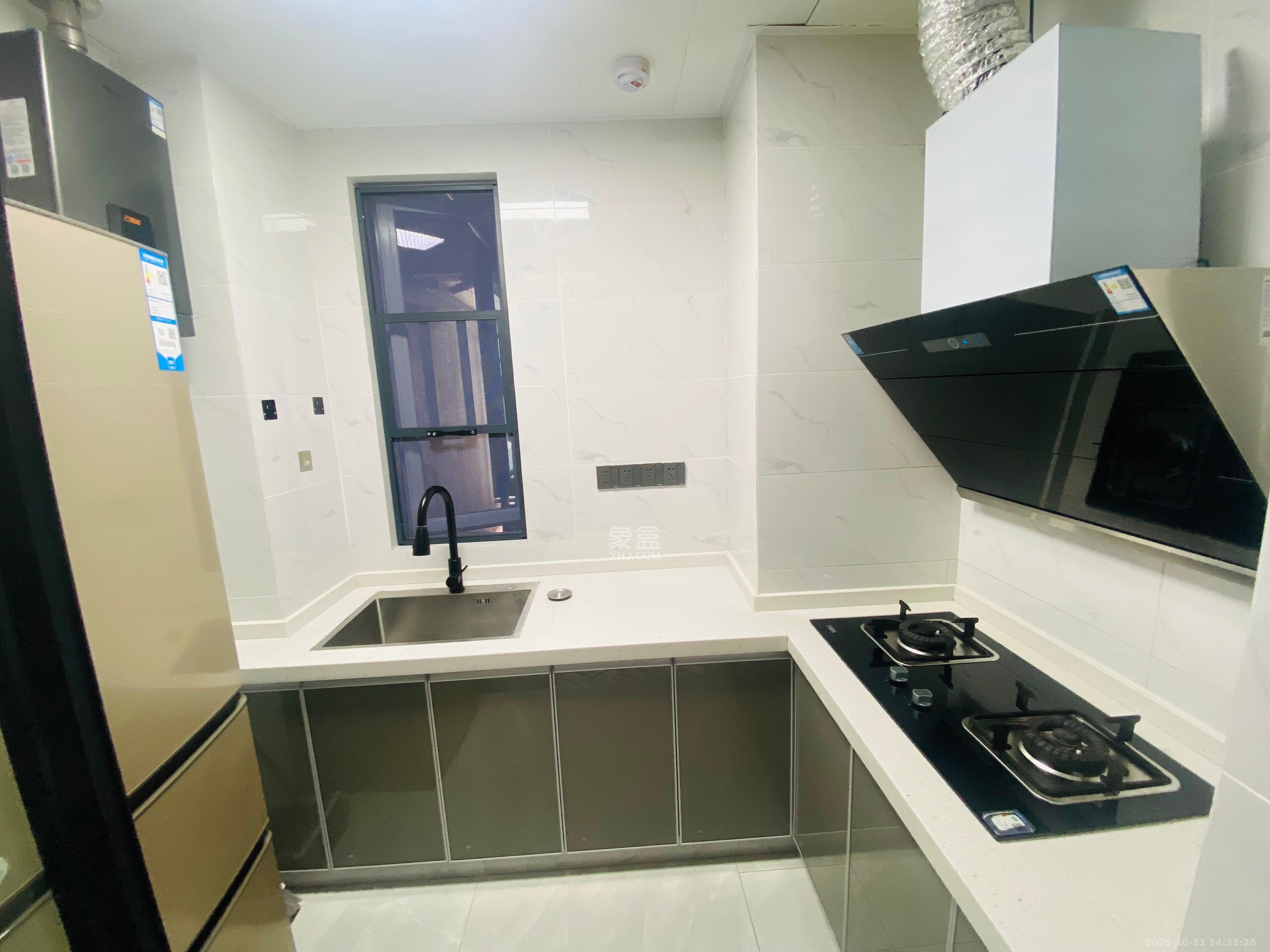 保利天禧D区 3室2厅1卫 3400.0元/月 保利天禧D区 3室2厅1卫 3400.0元/月室内图