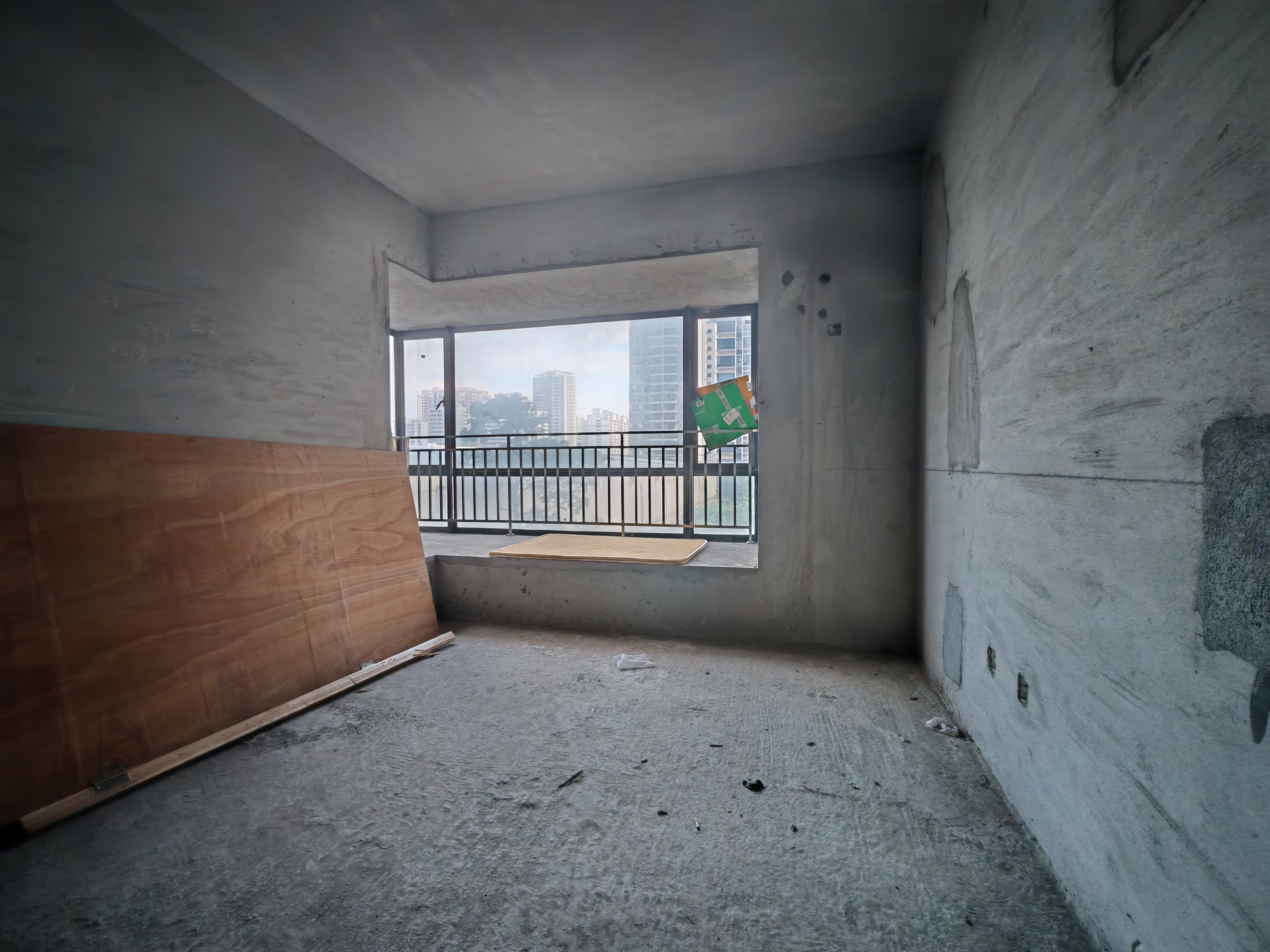 和信广场 3室2厅2卫 294.0万 和信广场 3室2厅2卫 294.0万客厅