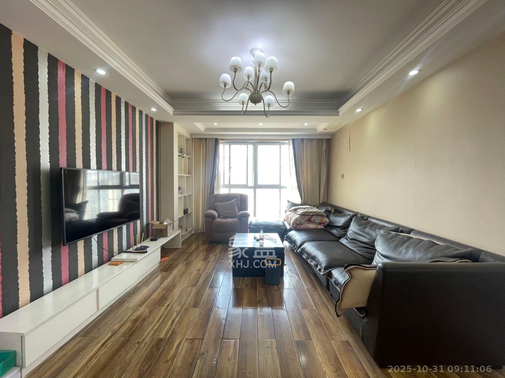 万国城(当代满庭春MOMA)三期  3室1厅1卫    2200.0元/月 万国城(当代满庭春MOMA)三期  3室1厅1卫    2200.0元/月室内图