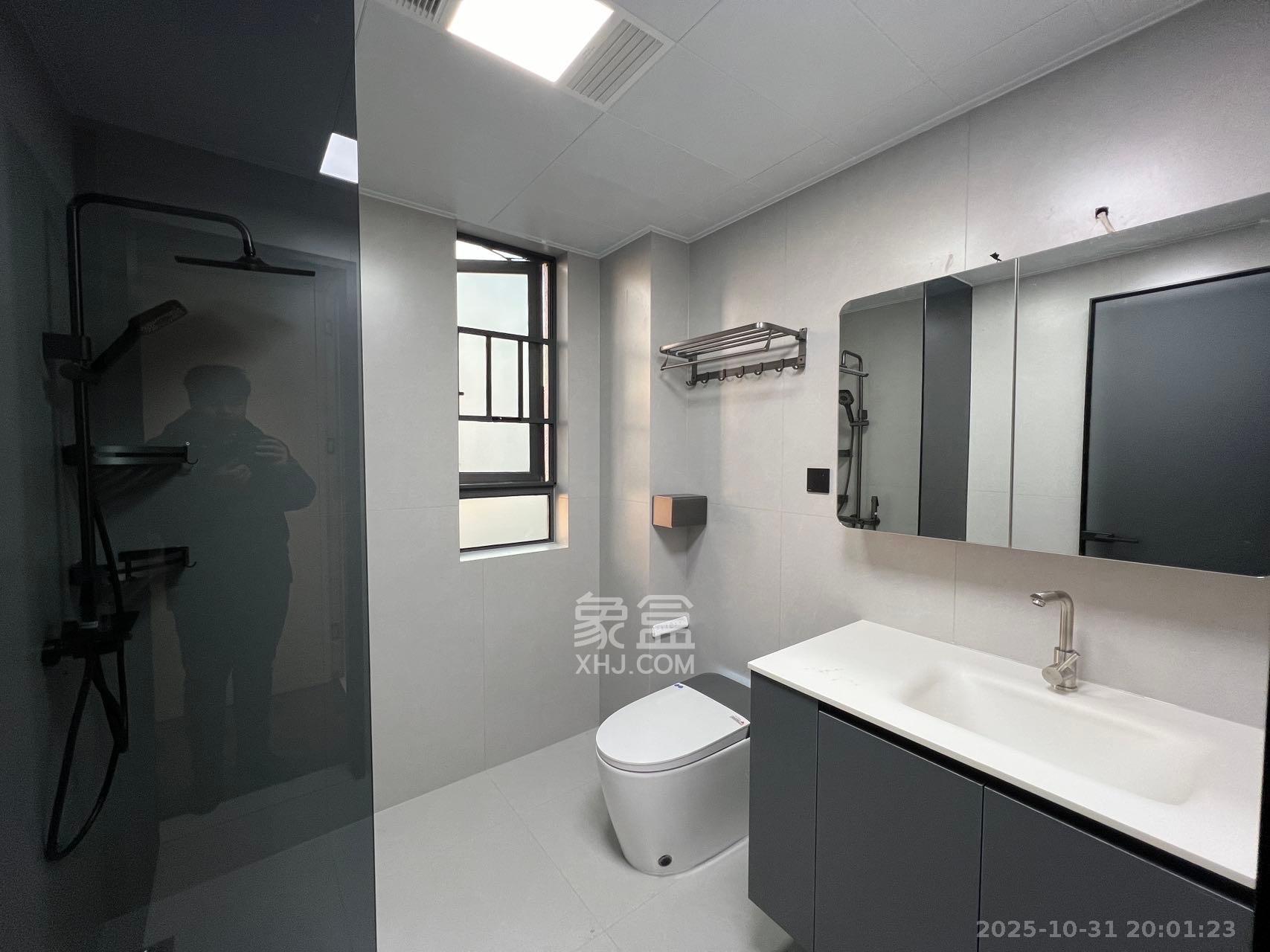 绿地V岛  4室2厅2卫    6000.0元/月 绿地V岛  4室2厅2卫    6000.0元/月室内图