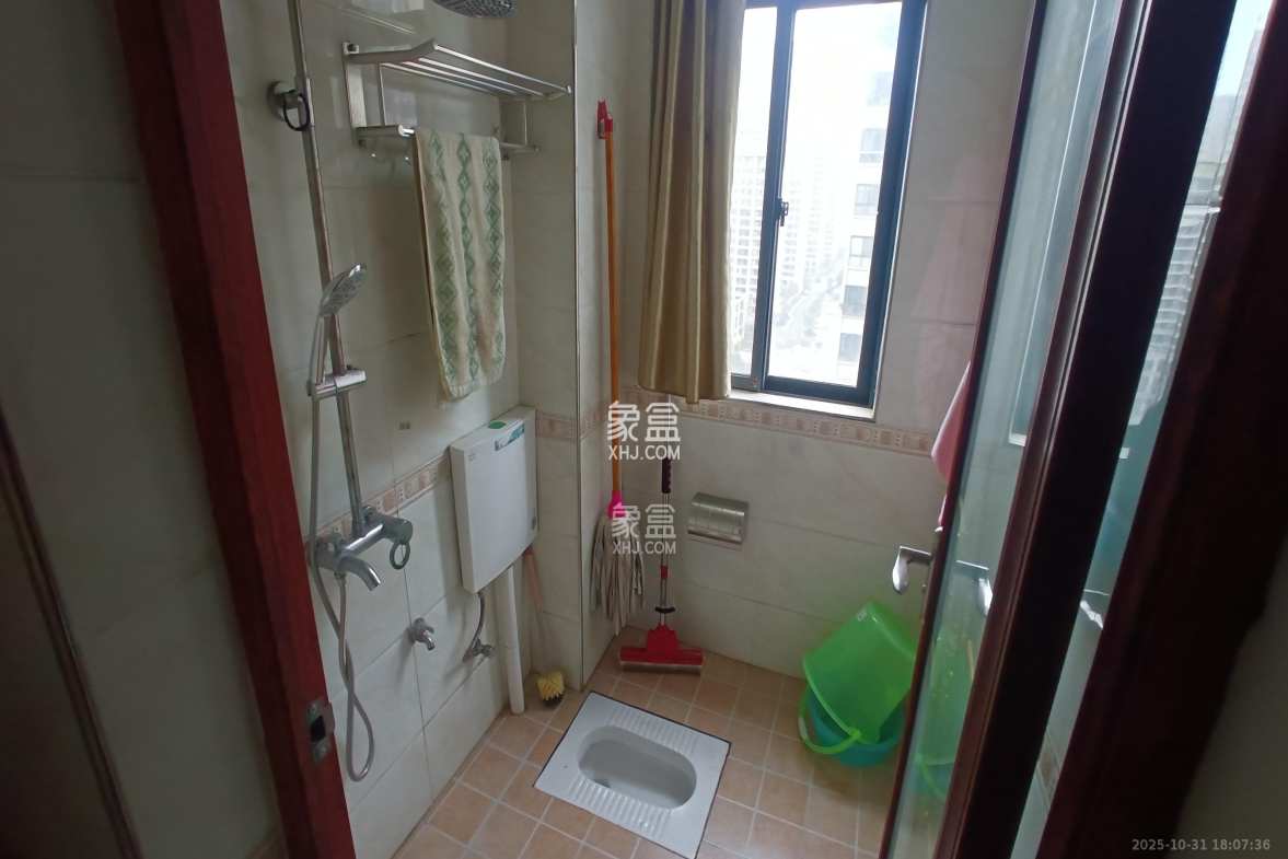 香芙嘉园(广铁湘府嘉园) 3室2厅1卫 2200.0元/月 香芙嘉园(广铁湘府嘉园) 3室2厅1卫 2200.0元/月室内图