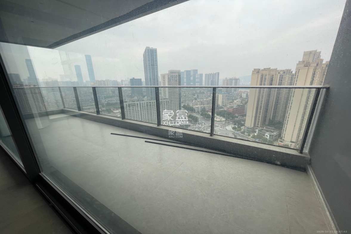 万科瑧湾汇 4室2厅4卫 20000.0元/月 万科瑧湾汇 4室2厅4卫 20000.0元/月室内图