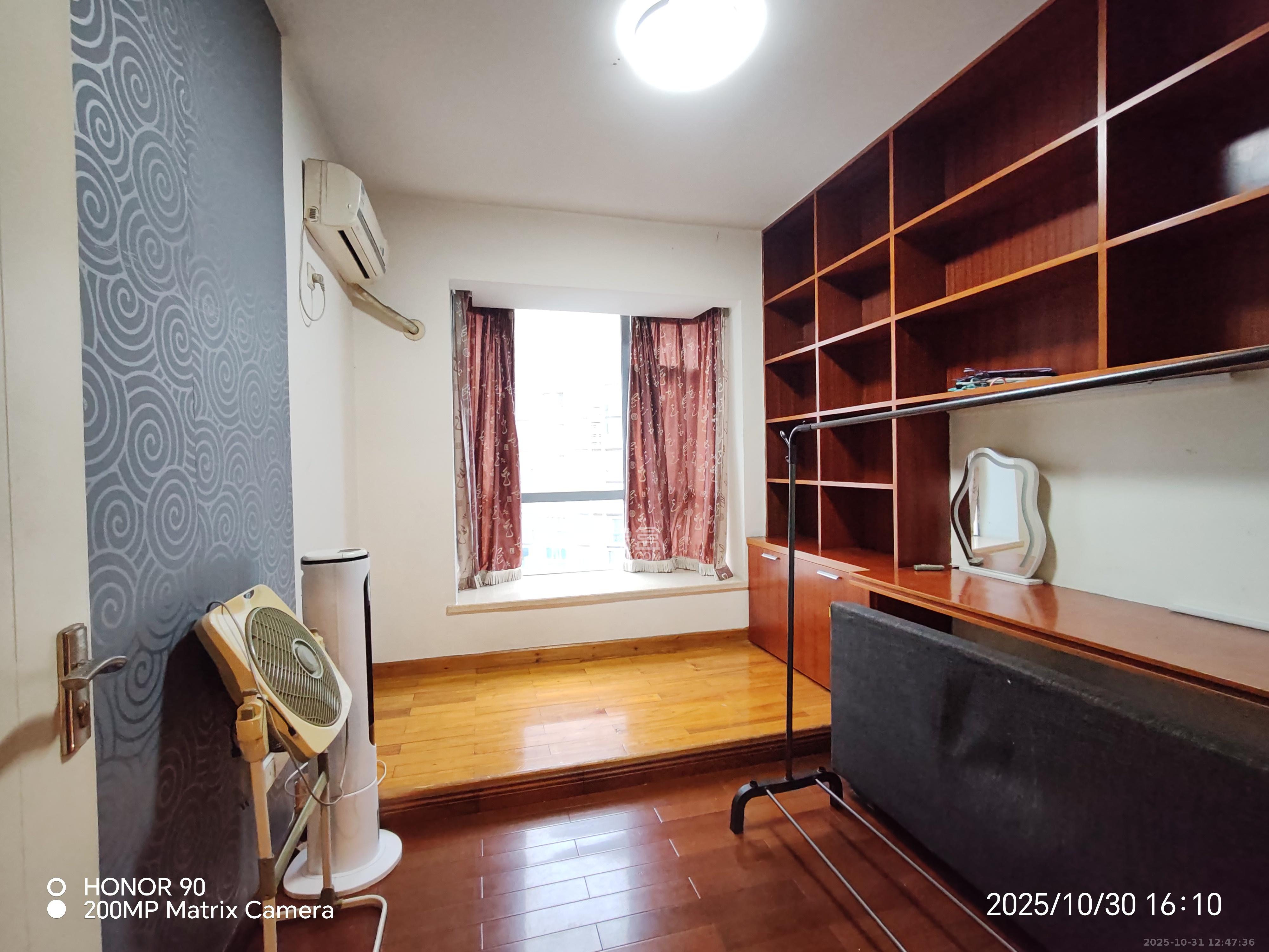 书香名邸  3室2厅1卫    3300.0元/月室内图