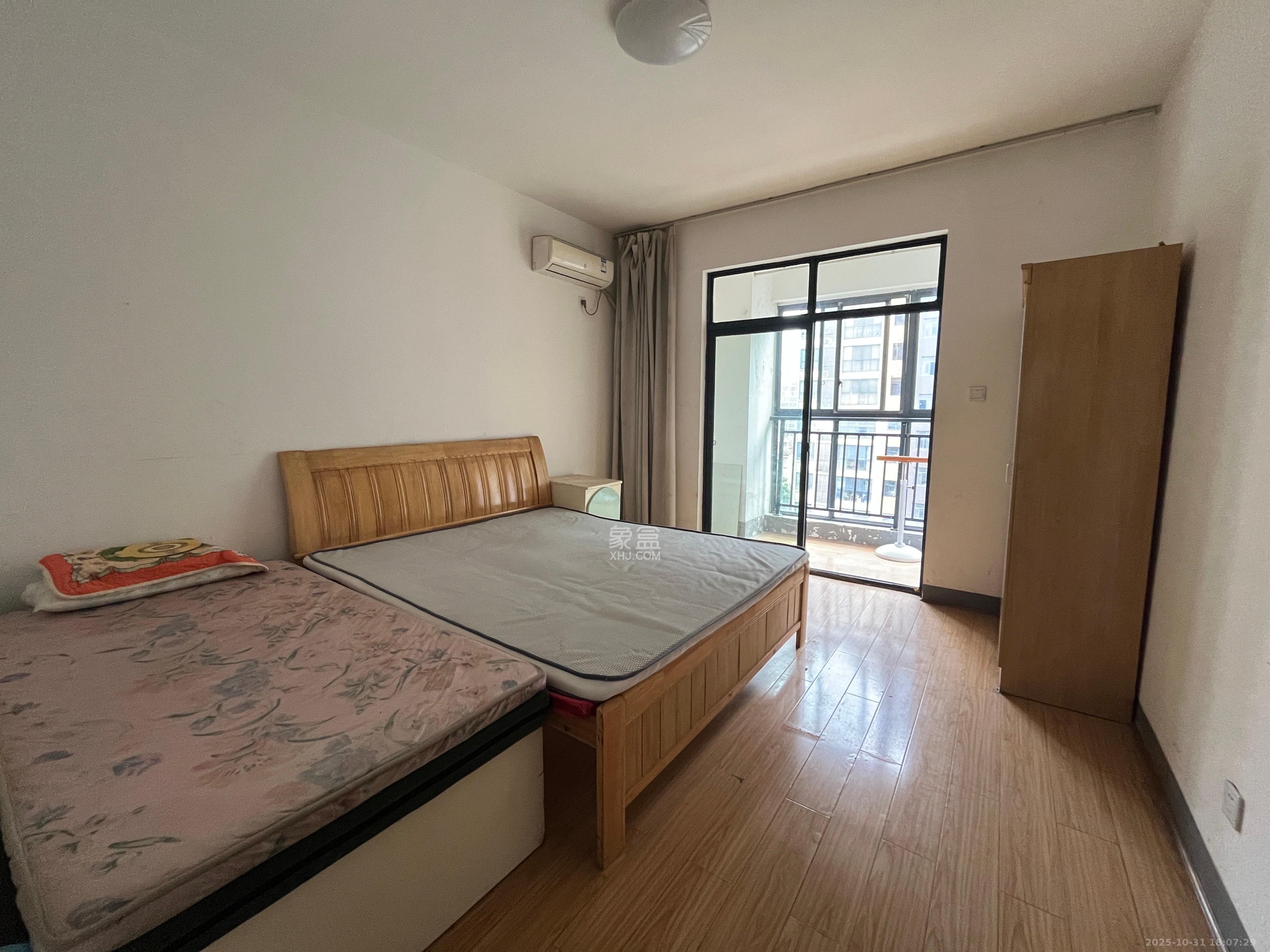 香芙嘉园(广铁湘府嘉园) 3室2厅1卫 2200.0元/月 香芙嘉园(广铁湘府嘉园) 3室2厅1卫 2200.0元/月室内图