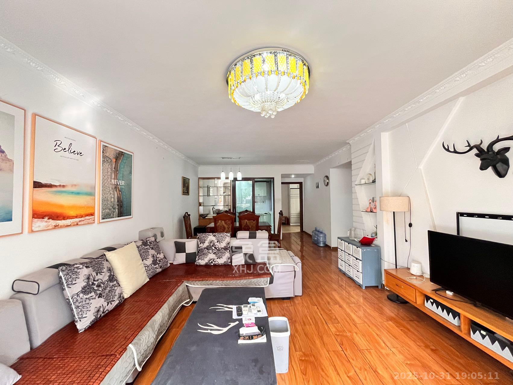 麓江春  1室2厅1卫    2800.0元/月 麓江春  1室2厅1卫    2800.0元/月室内图