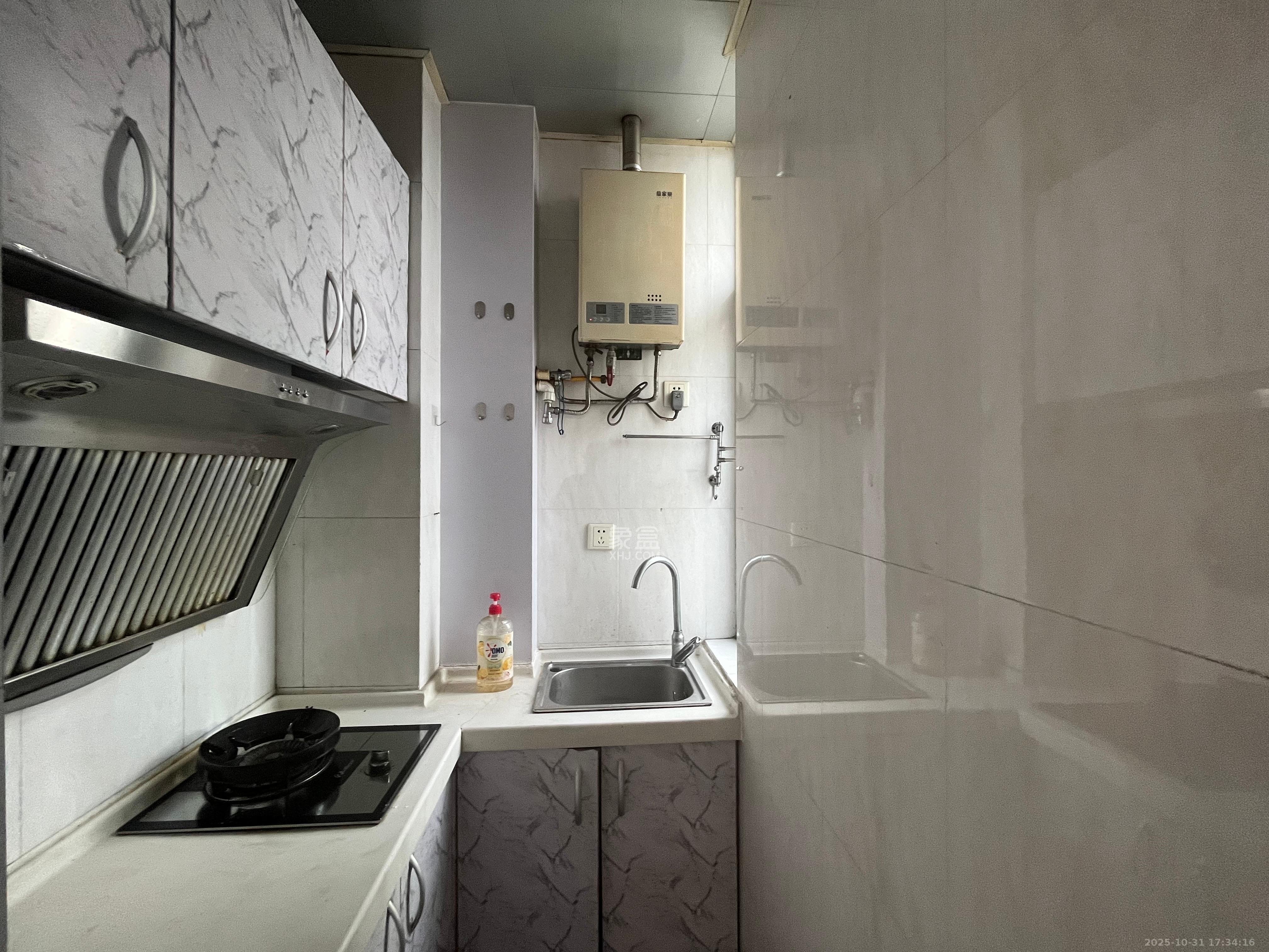 博林金谷 1室1厅1卫 1400.0元/月 博林金谷 1室1厅1卫 1400.0元/月室内图