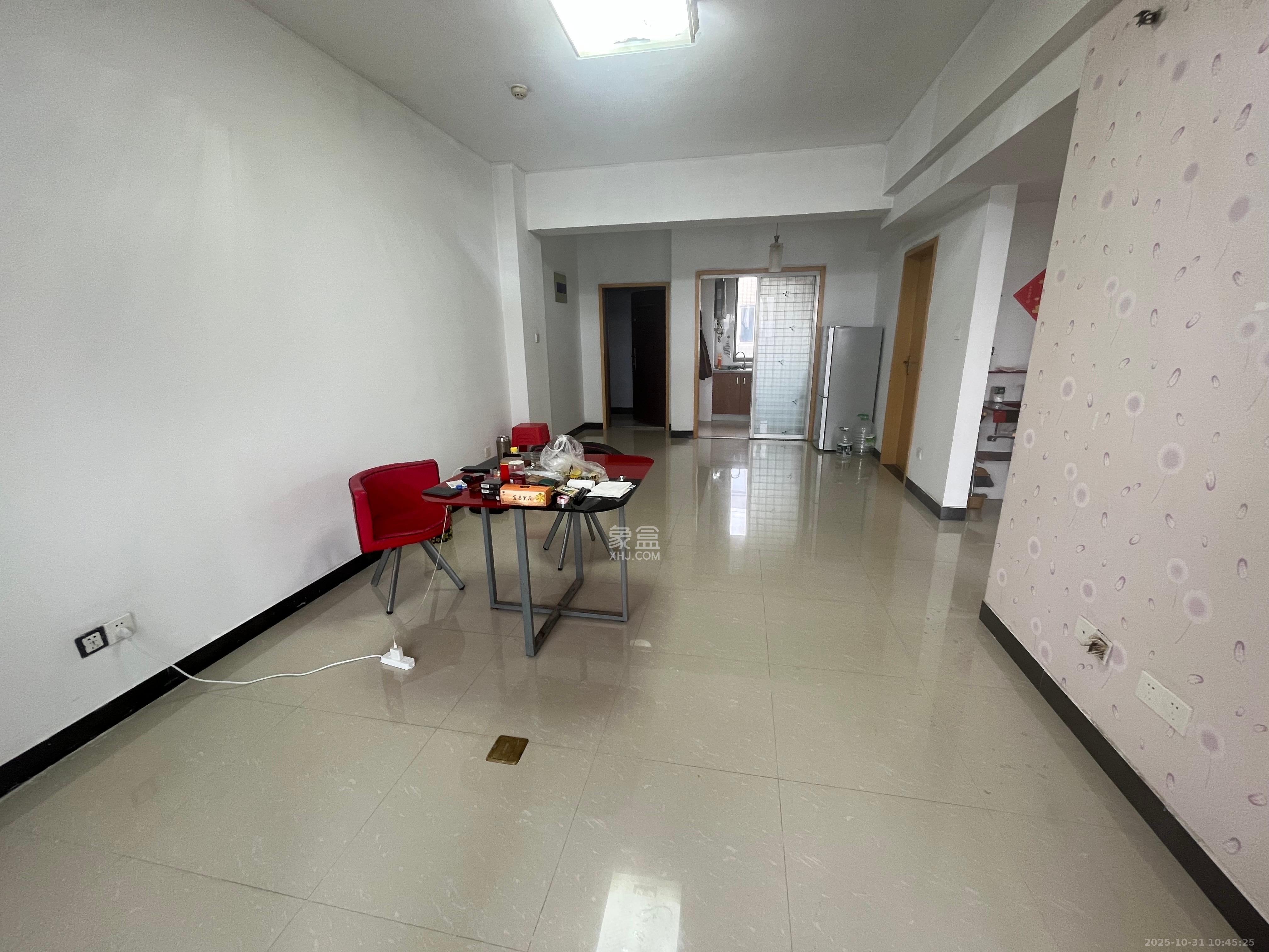 汇达国际公馆（汇达大厦）  2室2厅1卫    2100.0元/月室内图