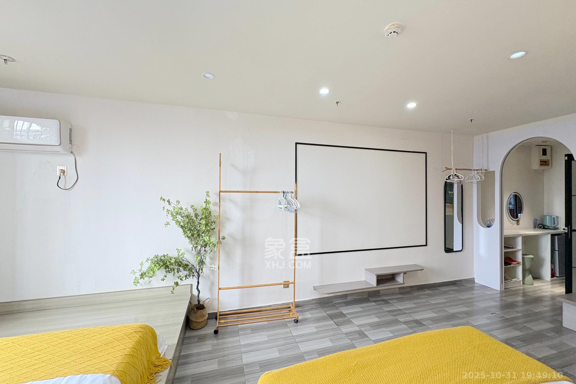 锦绣中环  1室1厅1卫    48.0万卧室