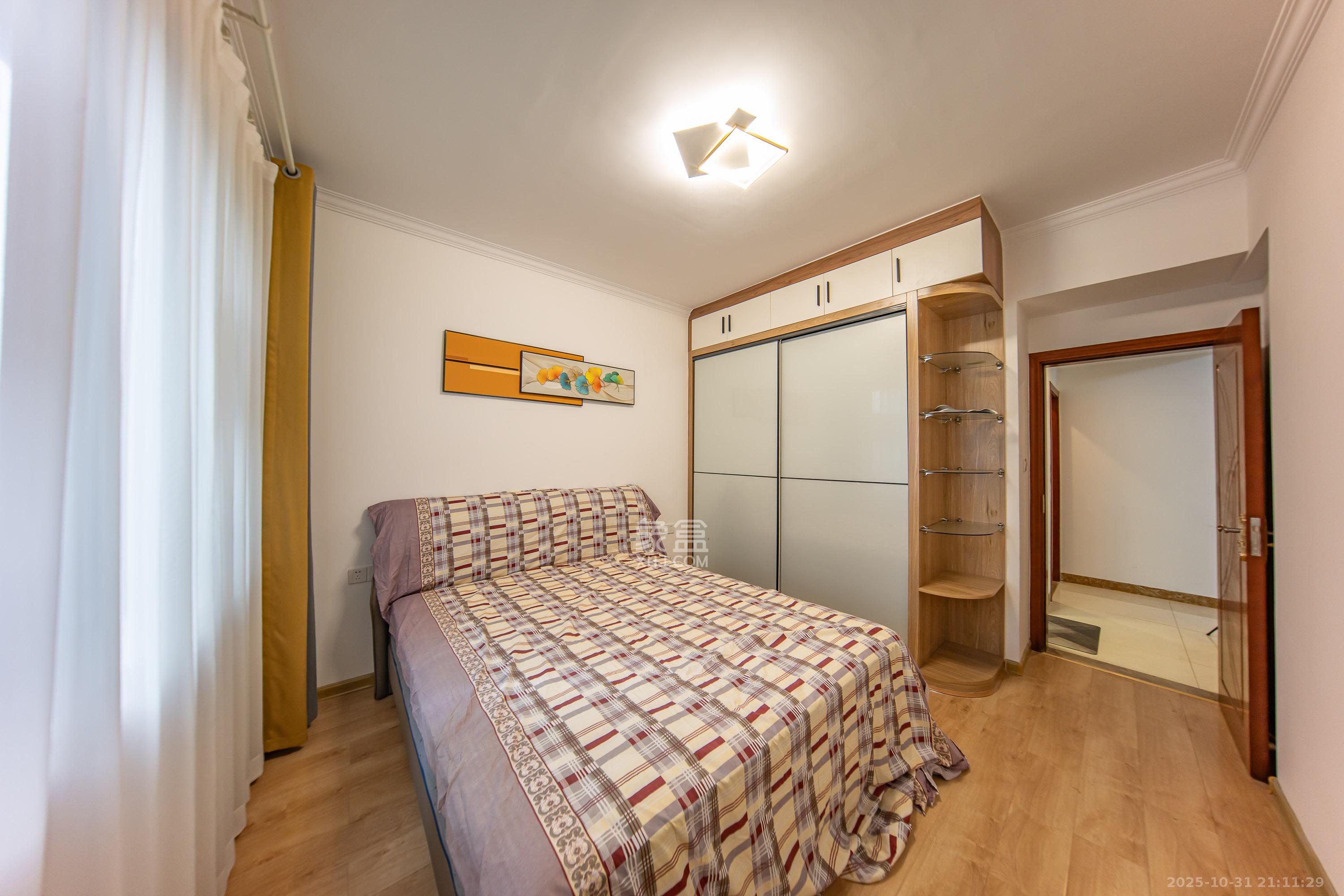 江山帝景哈佛  2室2厅1卫    98.0万卧室