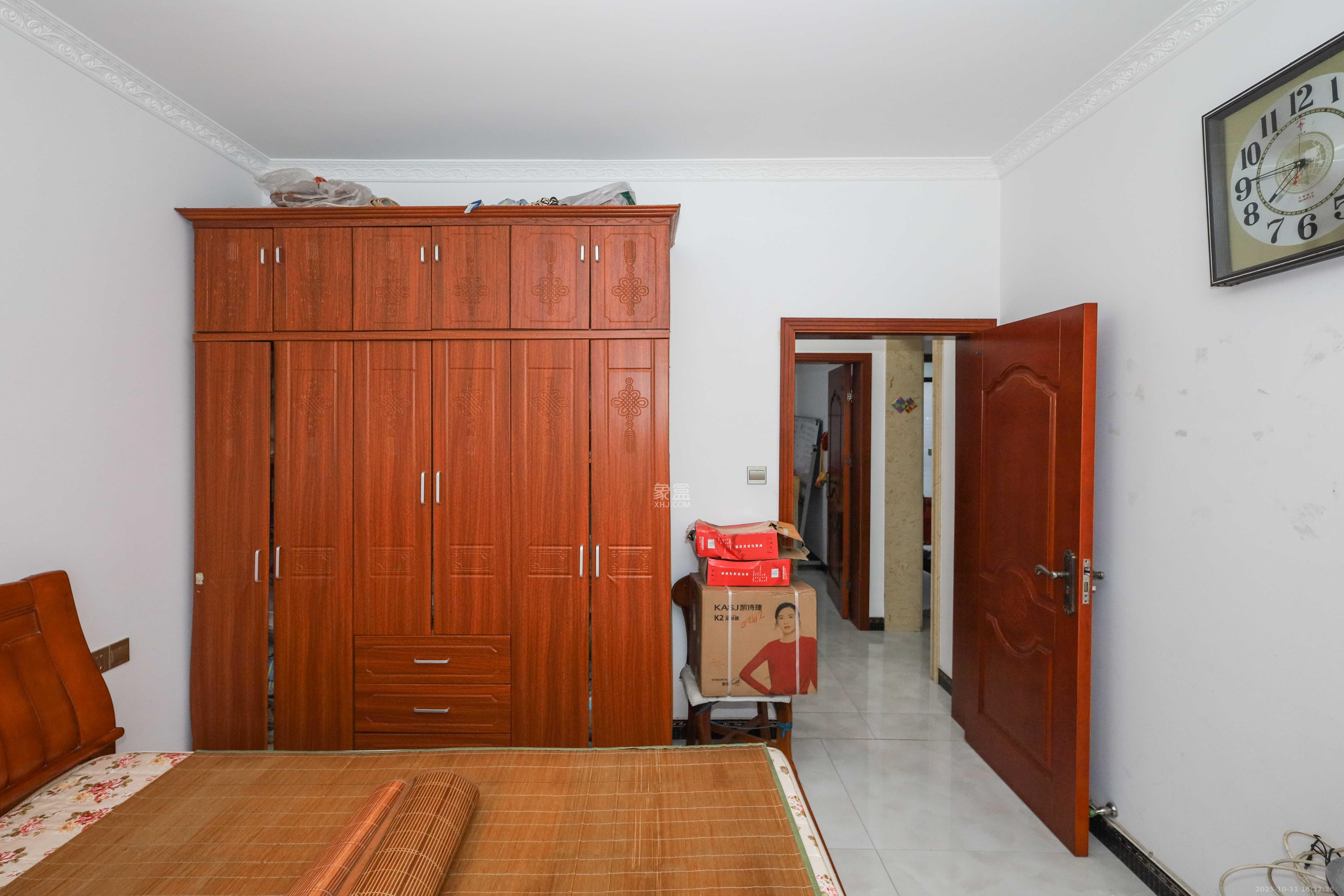 润芳园  4室2厅2卫    120.0万卧室