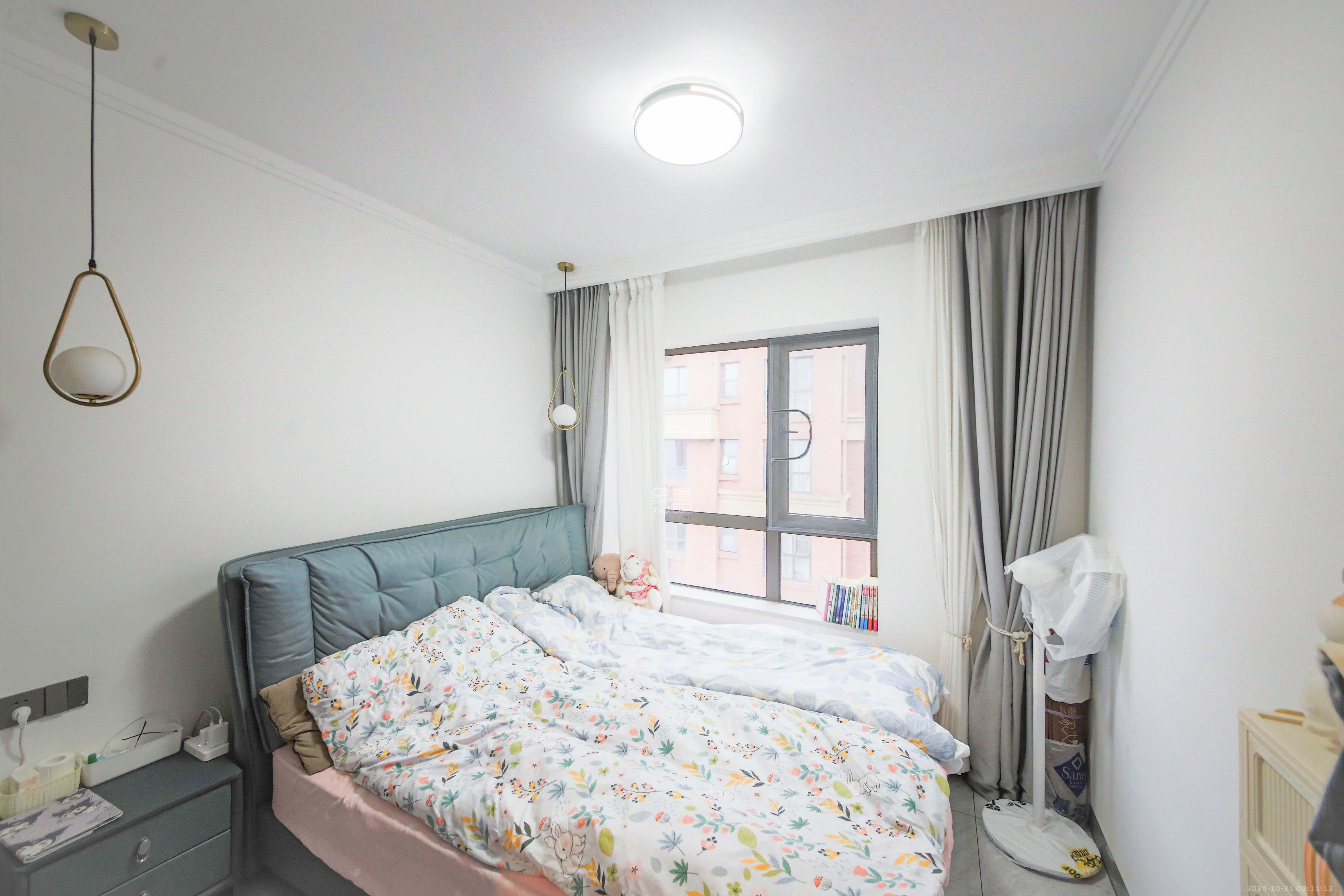 润屋美院 4室2厅2卫 140.0万 润屋美院 4室2厅2卫 140.0万卧室