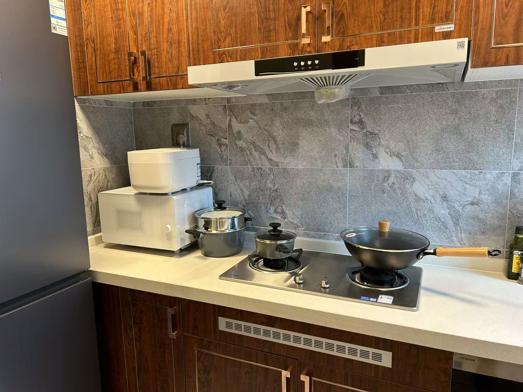 碧桂园中央半岛  4室2厅2卫    270.0万客厅