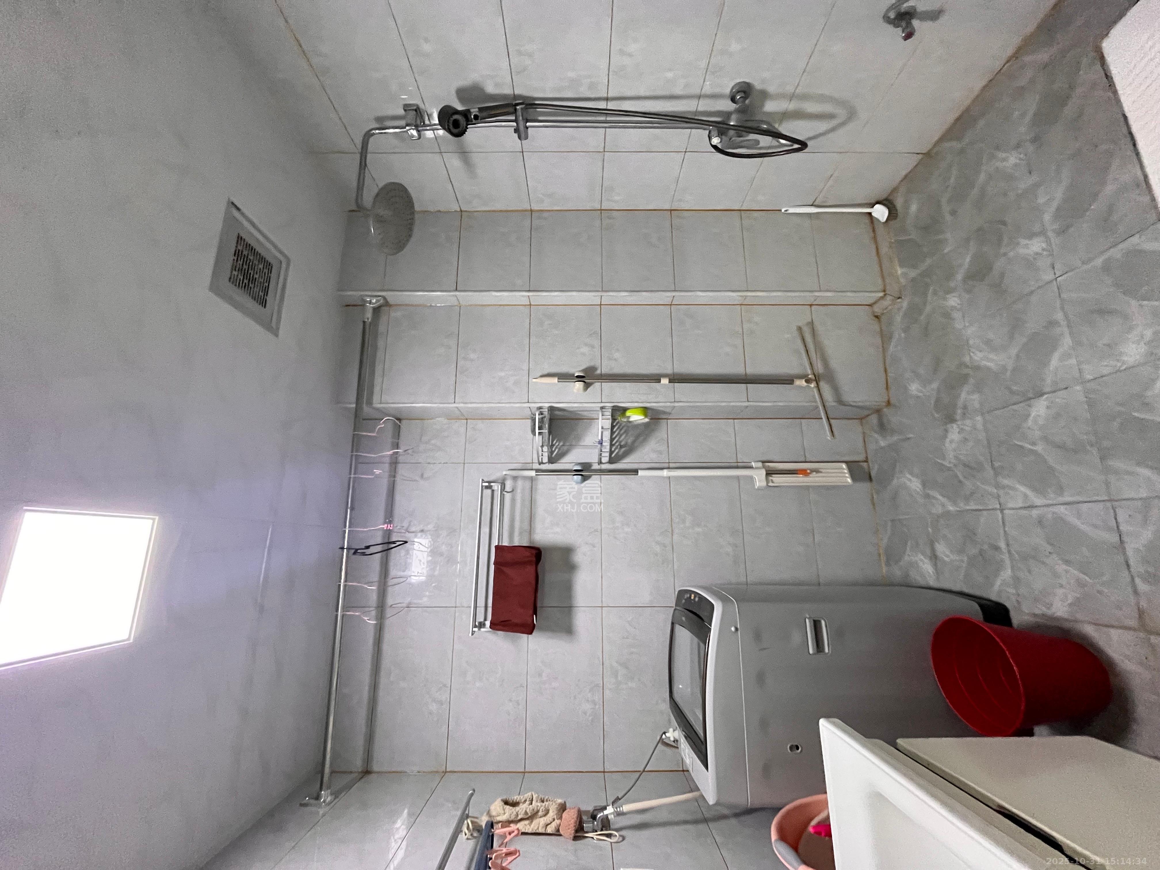 麓江春  2室2厅1卫    2500.0元/月室内图