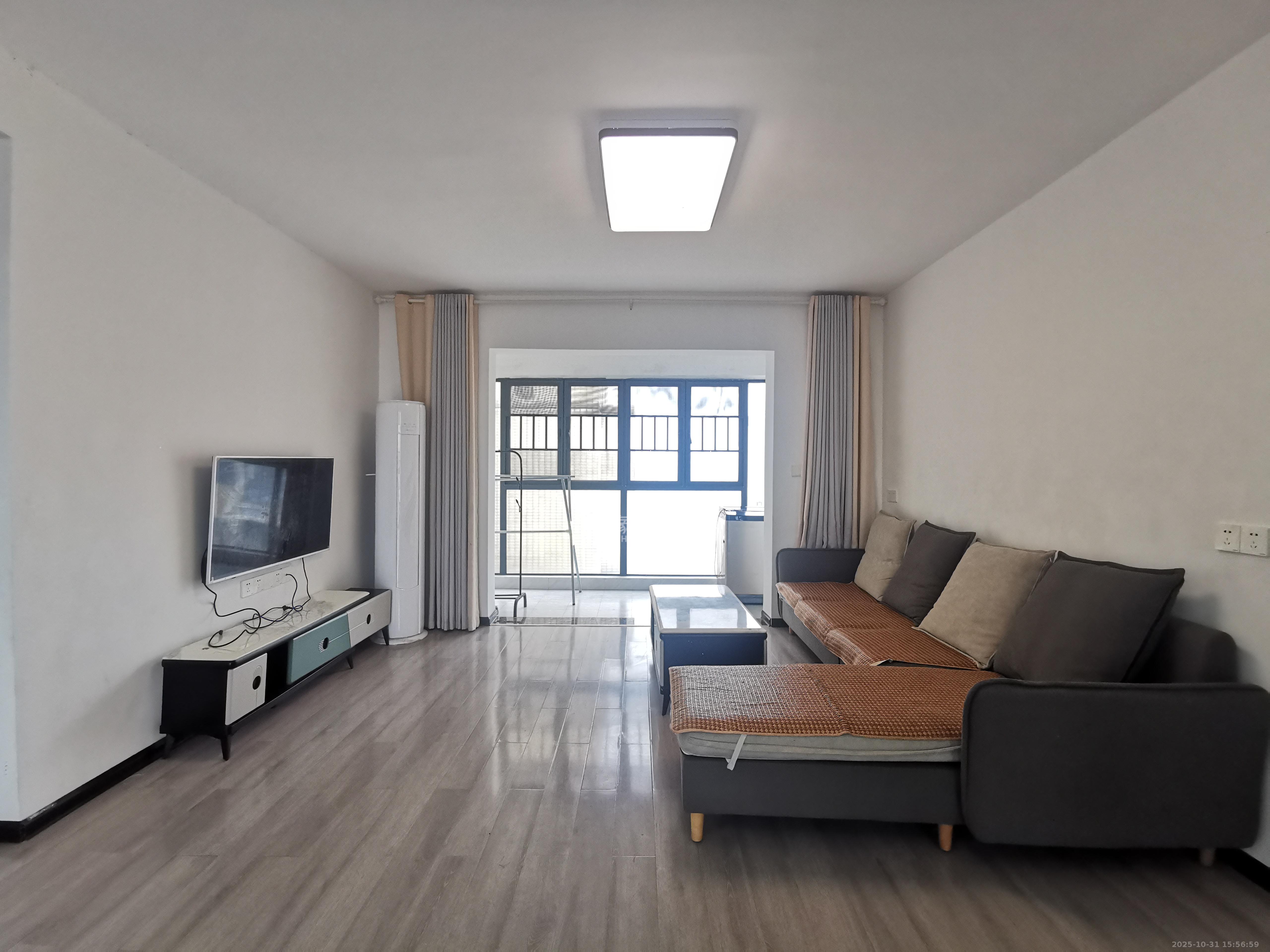 德惠雅苑(众星湘港公馆)  3室2厅2卫    2300.0元/月 德惠雅苑(众星湘港公馆)  3室2厅2卫    2300.0元/月户型图