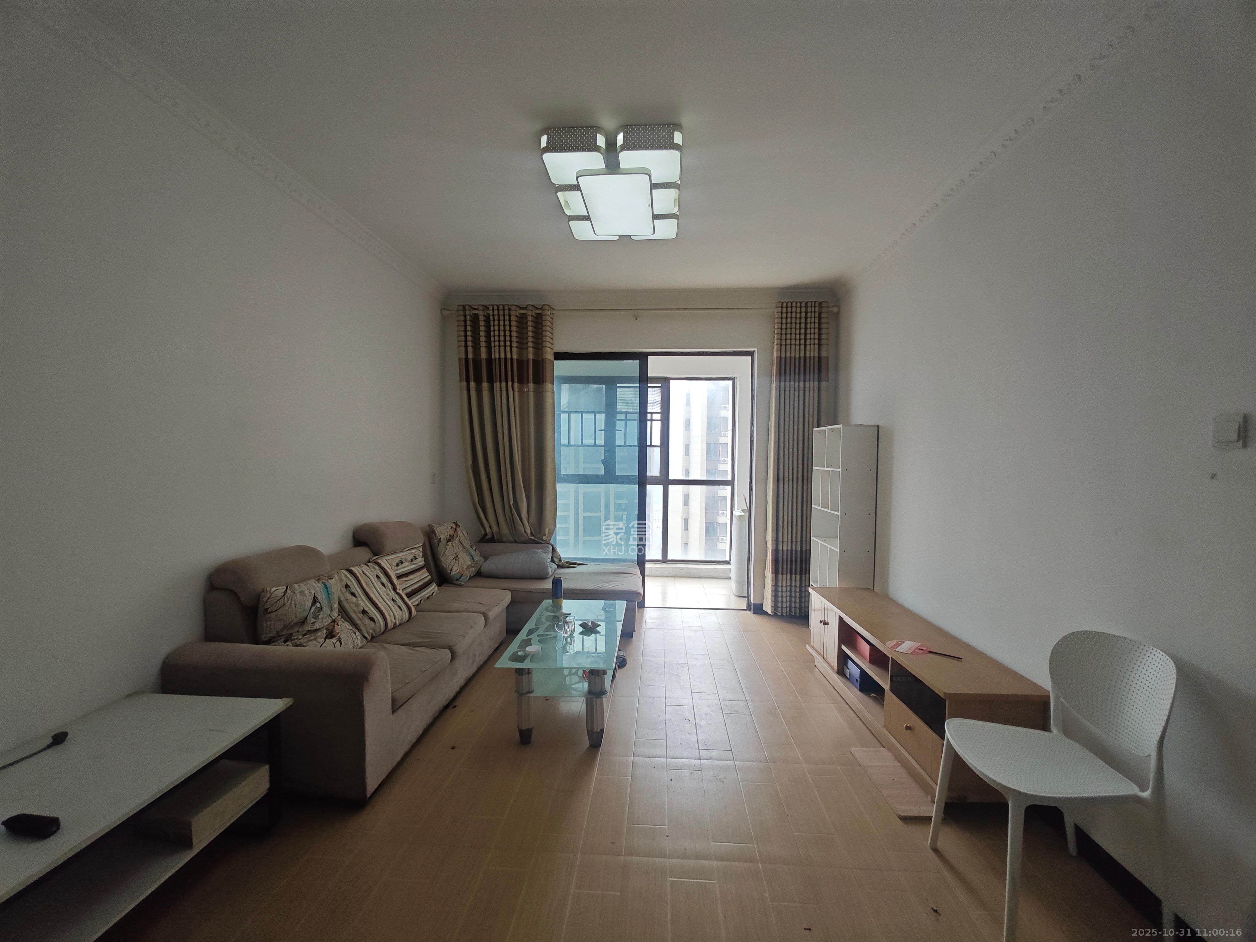 卓越浅水湾 3室2厅1卫 2400.0元/月 卓越浅水湾 3室2厅1卫 2400.0元/月室内图