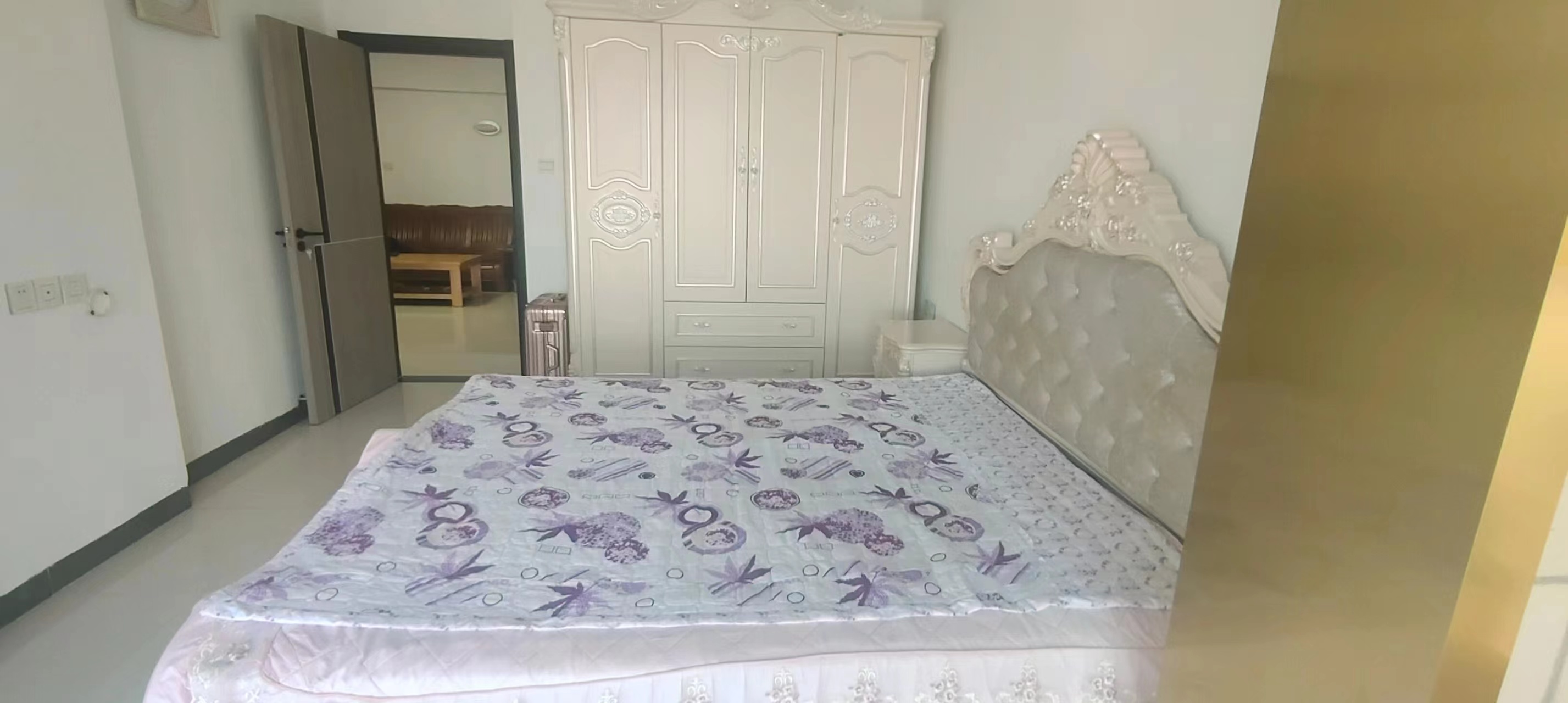 金牛生态小区  3室2厅2卫    2800.0元/月 金牛生态小区  3室2厅2卫    2800.0元/月室内图