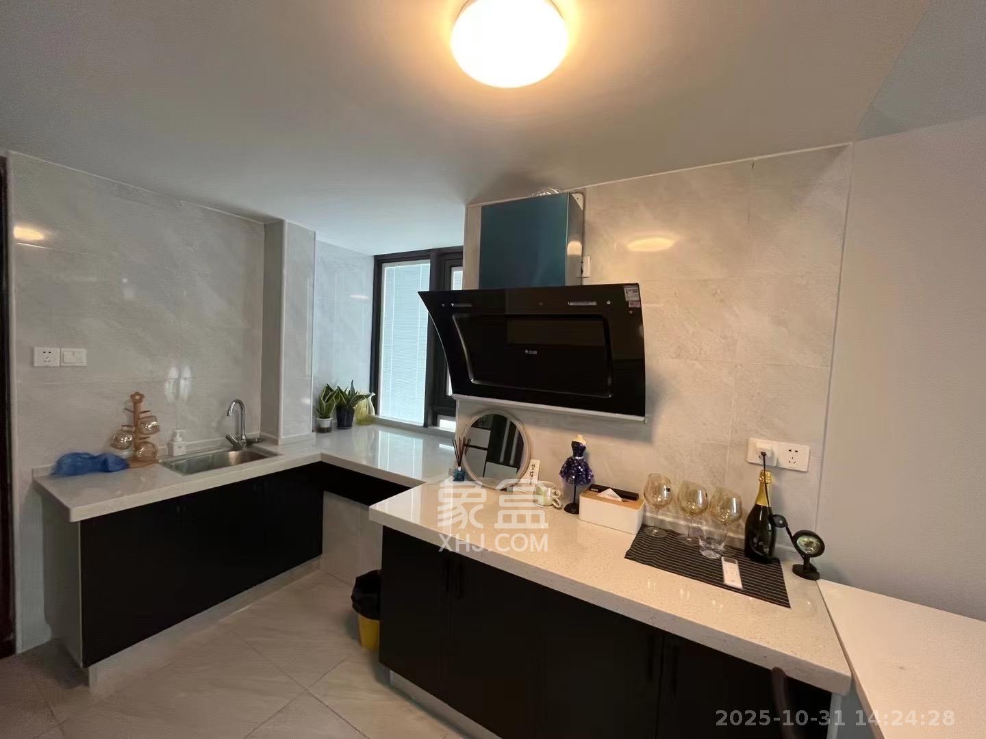 华润翡翠府  2室1厅1卫    2300.0元/月室内图