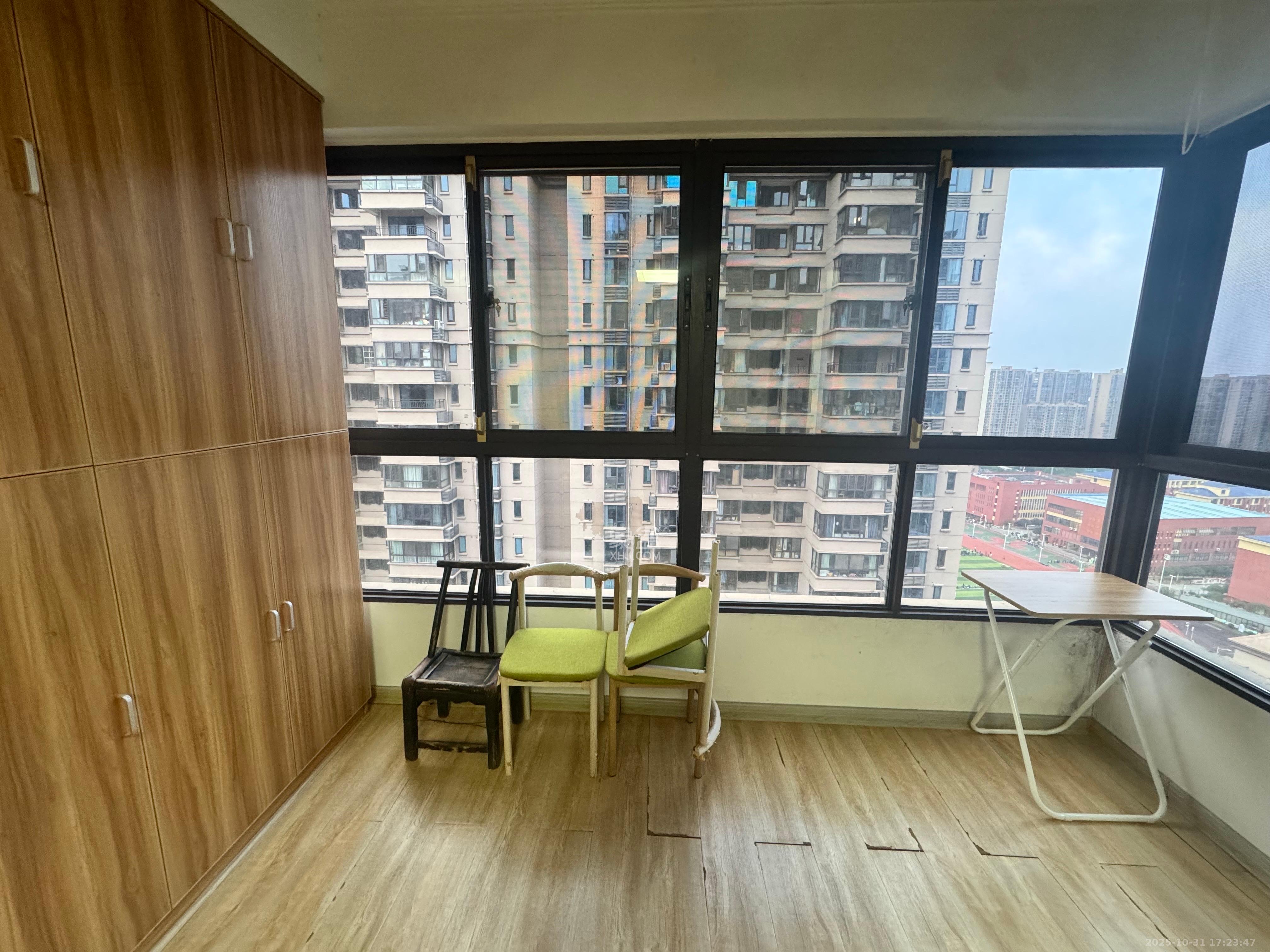 新新花园  2室1厅1卫    2200.0元/月室内图