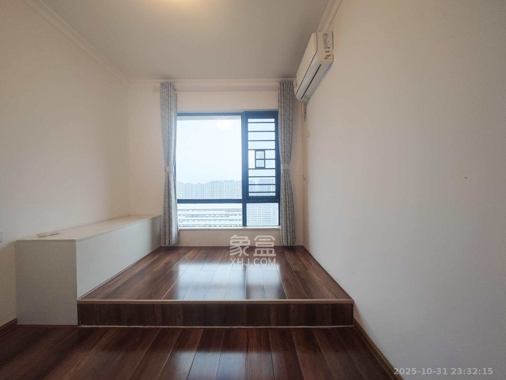 长房南屏锦源 3室2厅2卫 95.0万 长房南屏锦源 3室2厅2卫 95.0万卧室