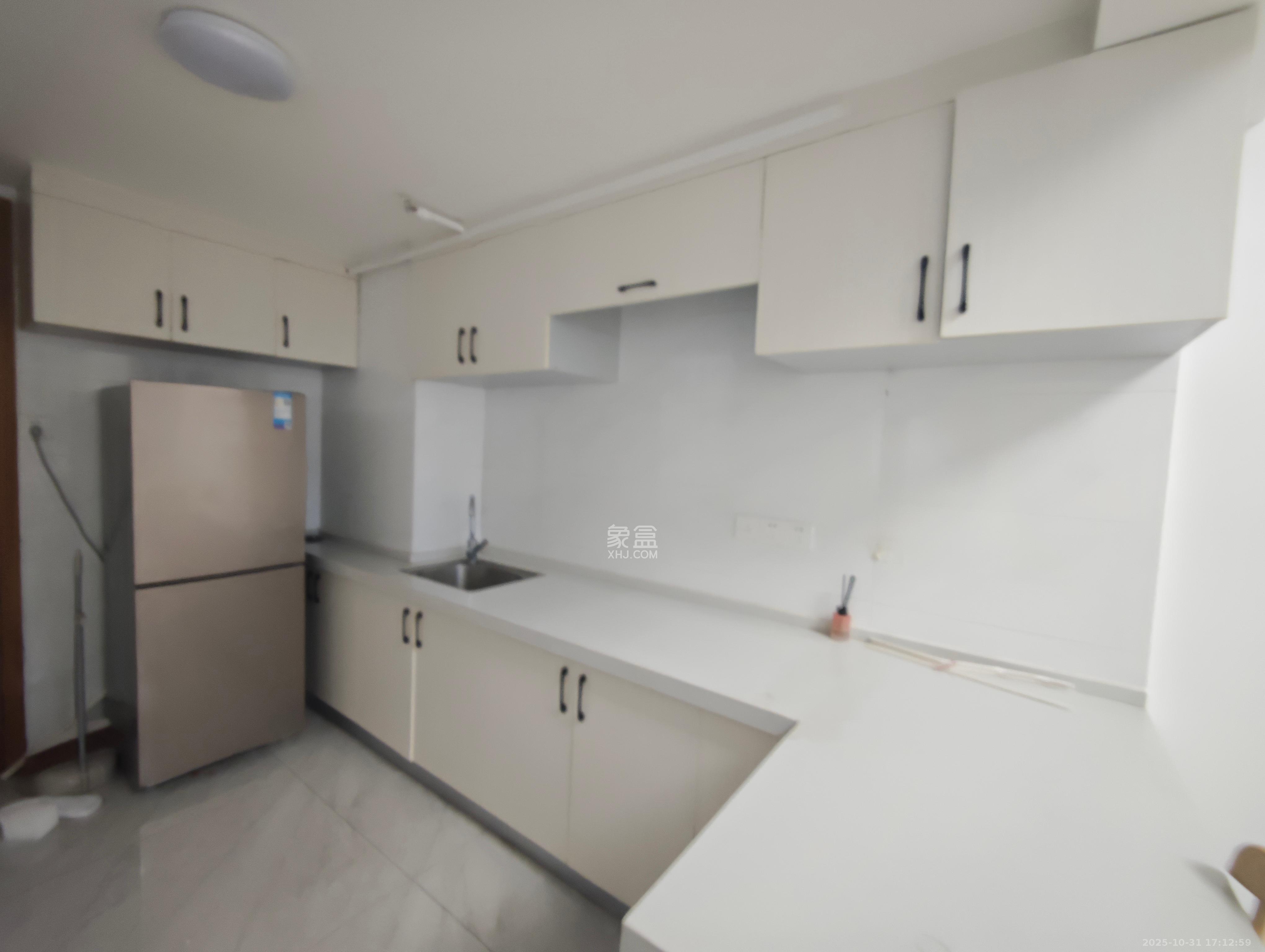 明昇壹城(明昇时代广场)三期 3室2厅2卫 3300.0元/月 明昇壹城(明昇时代广场)三期 3室2厅2卫 3300.0元/月室内图