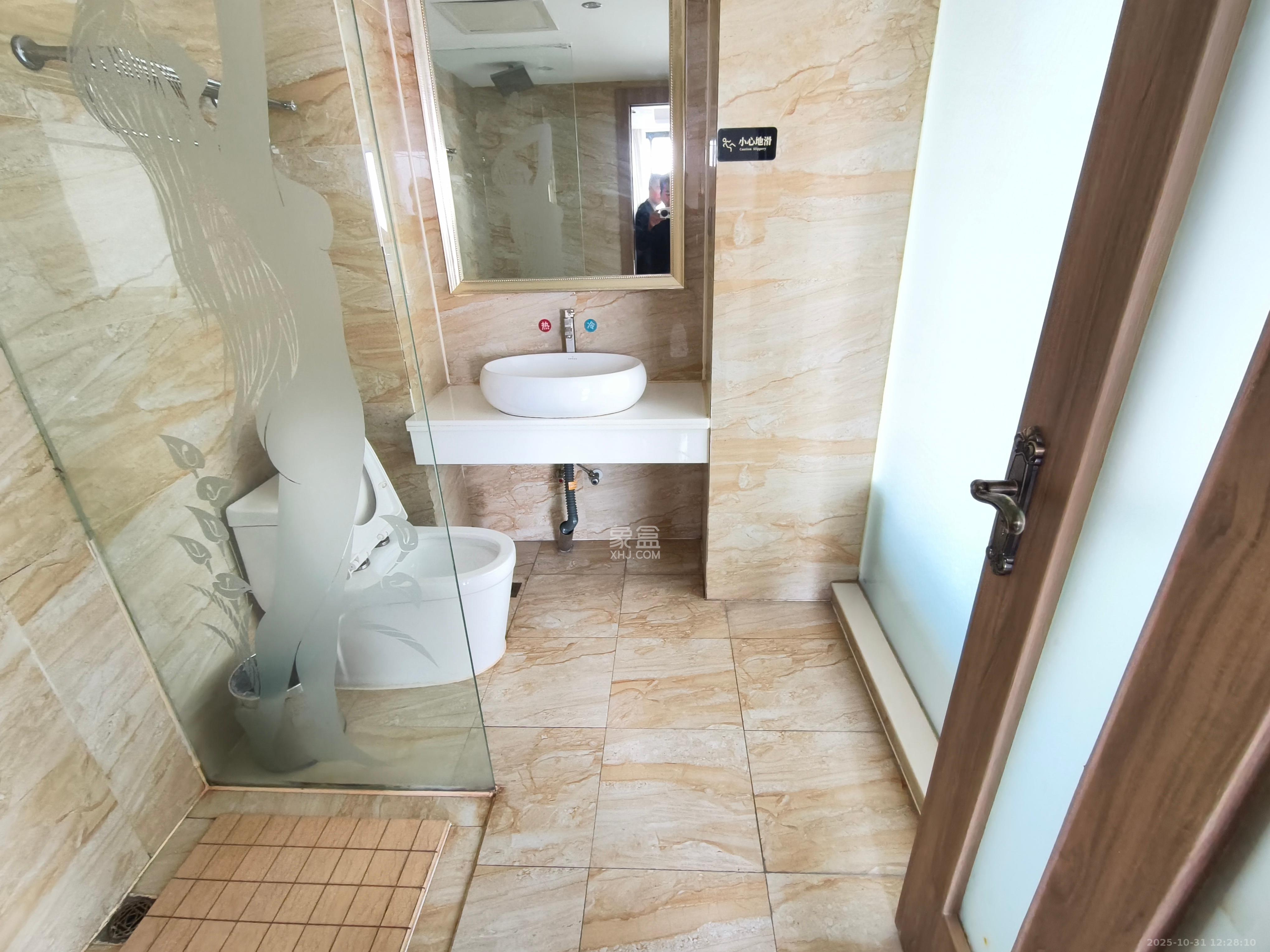 嘉汇公馆  1室1厅1卫    1200.0元/月室内图