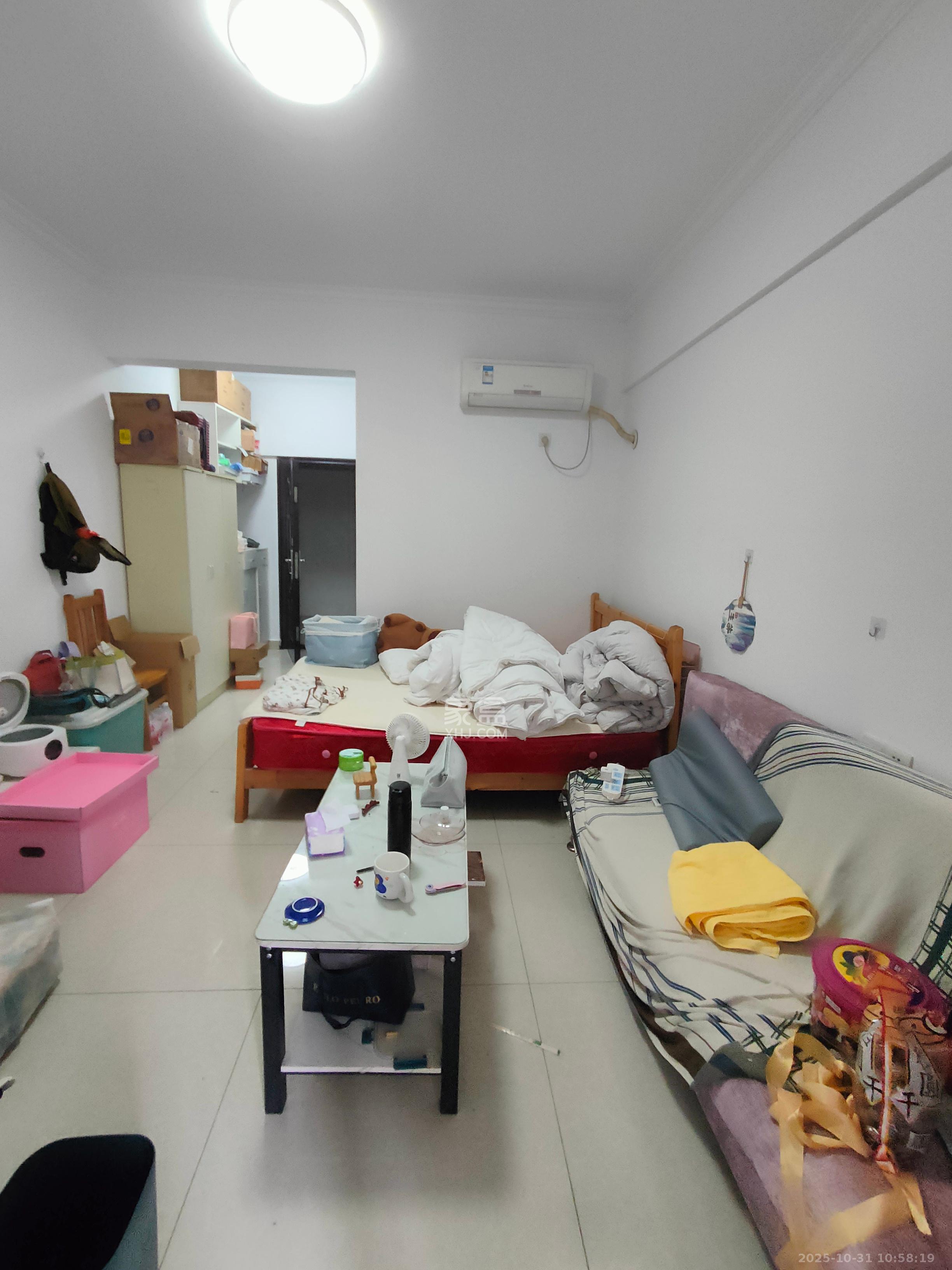 爵士湘 1室1厅1卫 800.0元/月 爵士湘 1室1厅1卫 800.0元/月室内图