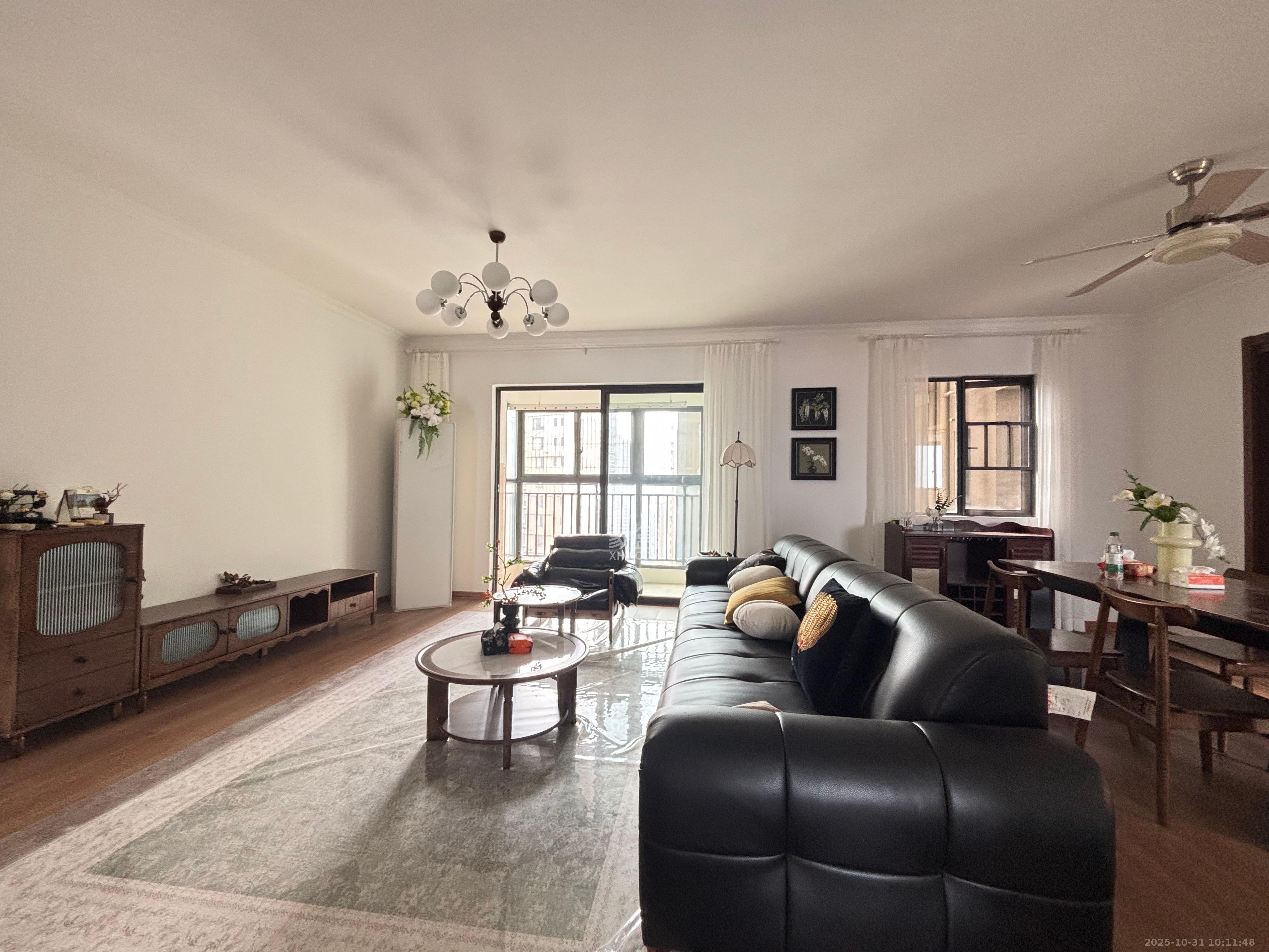 万科城市花园 3室2厅2卫 3000.0元/月 万科城市花园 3室2厅2卫 3000.0元/月室内图