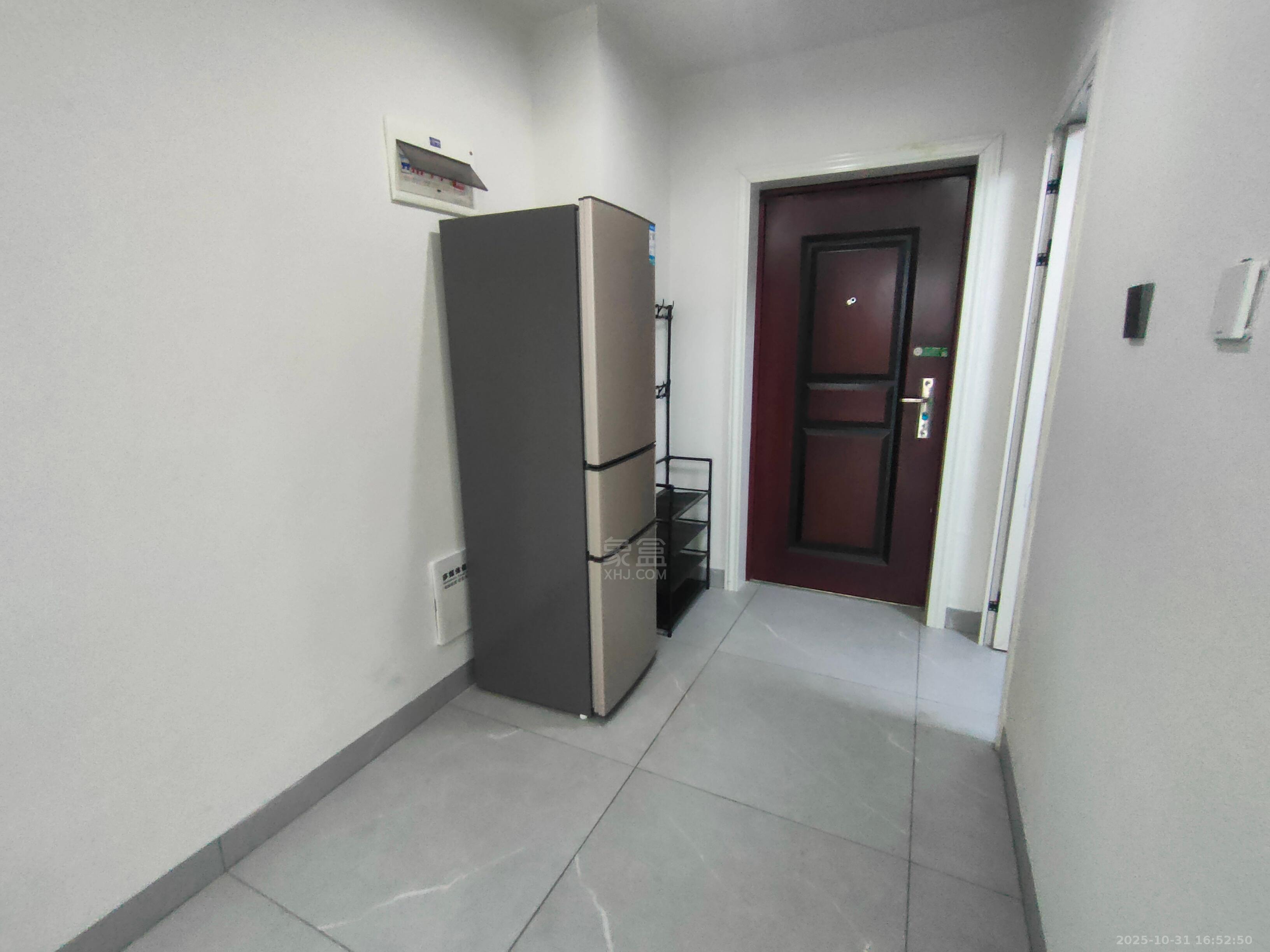 中泰财富湘江  1室1厅1卫    1500.0元/月室内图