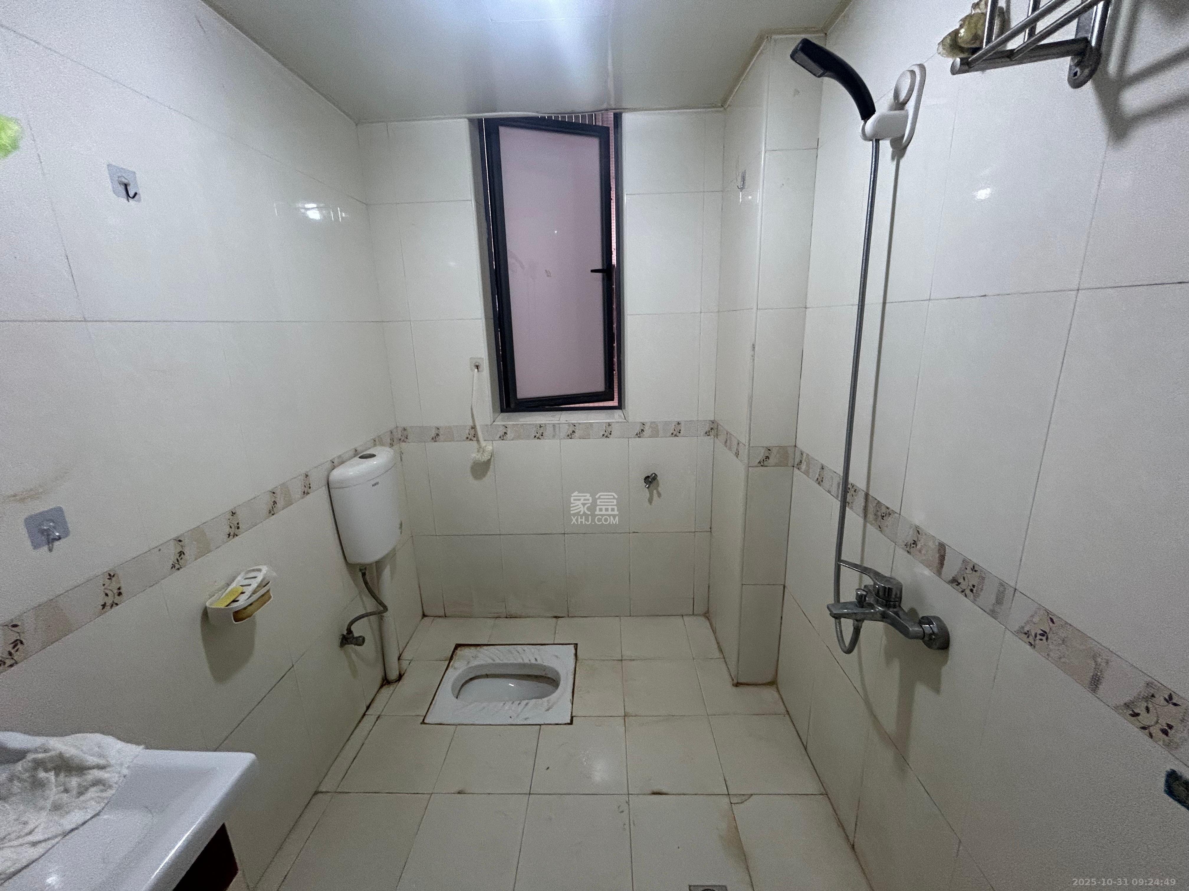 兰亭优壳（隽峰苑）  2室1厅1卫    2400.0元/月室内图