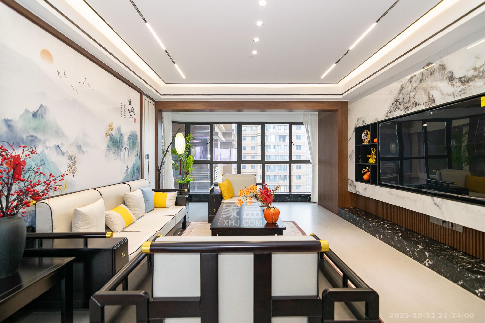 润和美郡(润和紫郡五期) 5室2厅2卫 135.0万 润和美郡(润和紫郡五期) 5室2厅2卫 135.0万客厅