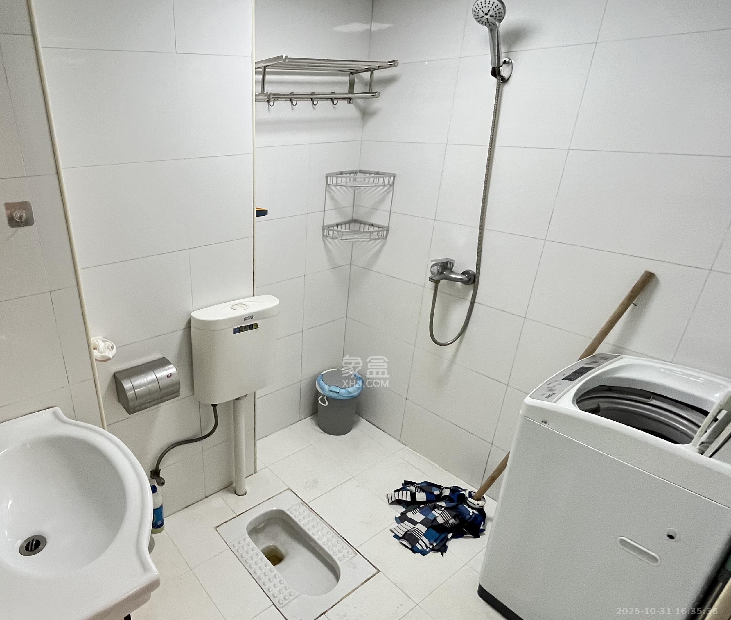 铂宫  1室1厅1卫    1800.0元/月 铂宫  1室1厅1卫    1800.0元/月